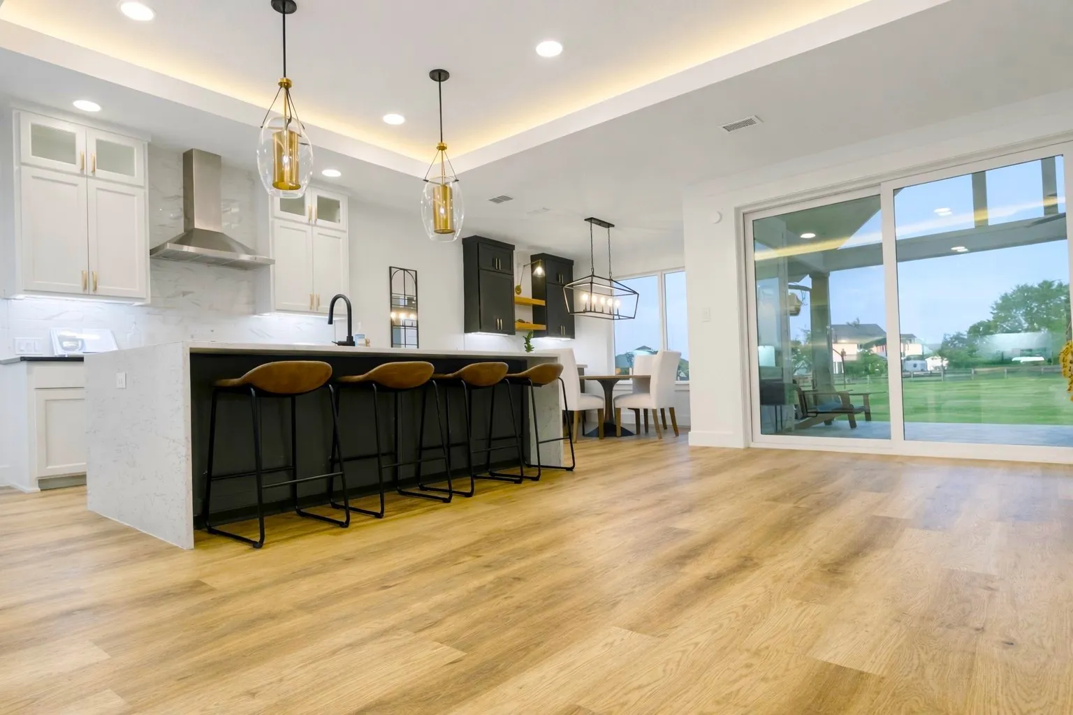 Single Family Residence For Sale in Denton County , 3417 Dovehill Drive, Northlake, Texas 76247, 5 Bedroom, 4 Bathroom, 3 Garage spaces, 3,465 Sqft, built in 2022, mls#21268536, Real Estate Agent in Northlake, Homes For Sale in Denton county, Homes For Sale in Northlake, Realtor in Northlake Texas, Real Estate Brokerage Independent Realty Texas, Luminita Cordes Realtor