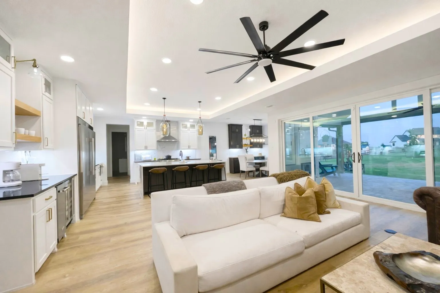 Single Family Residence For Sale in Denton County , 3417 Dovehill Drive, Northlake, Texas 76247, 5 Bedroom, 4 Bathroom, 3 Garage spaces, 3,465 Sqft, built in 2022, mls#21268536, Real Estate Agent in Northlake, Homes For Sale in Denton county, Homes For Sale in Northlake, Realtor in Northlake Texas, Real Estate Brokerage Independent Realty Texas, Luminita Cordes Realtor
