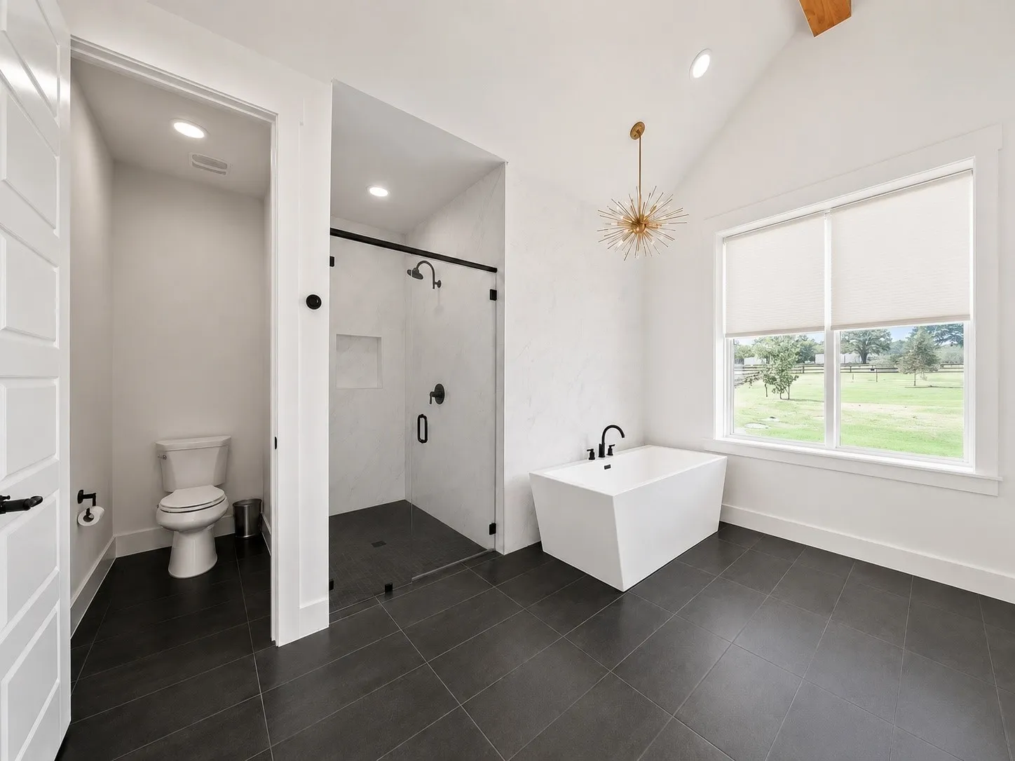 Single Family Residence For Sale in Denton County , 3417 Dovehill Drive, Northlake, Texas 76247, 5 Bedroom, 4 Bathroom, 3 Garage spaces, 3,465 Sqft, built in 2022, mls#21268536, Real Estate Agent in Northlake, Homes For Sale in Denton county, Homes For Sale in Northlake, Realtor in Northlake Texas, Real Estate Brokerage Independent Realty Texas, Luminita Cordes Realtor