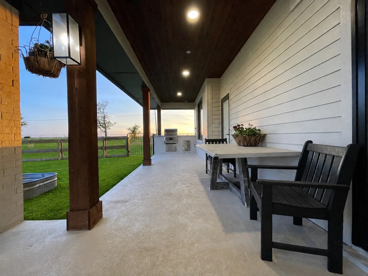 Single Family Residence For Sale in Denton County , 3417 Dovehill Drive, Northlake, Texas 76247, 5 Bedroom, 4 Bathroom, 3 Garage spaces, 3,465 Sqft, built in 2022, mls#21268536, Real Estate Agent in Northlake, Homes For Sale in Denton county, Homes For Sale in Northlake, Realtor in Northlake Texas, Real Estate Brokerage Independent Realty Texas, Luminita Cordes Realtor
