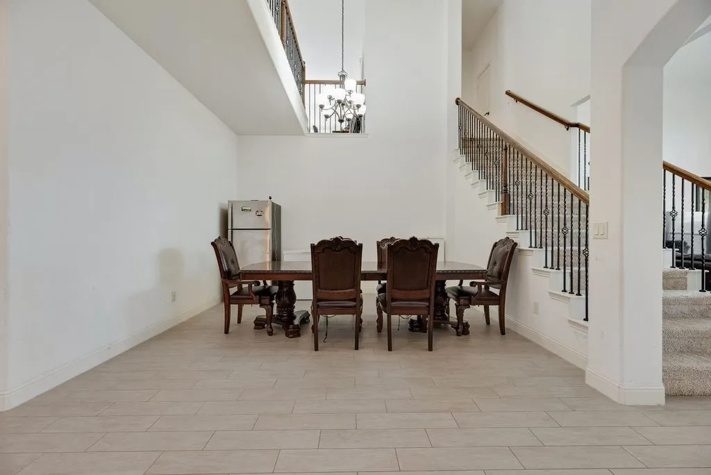 Single Family Residence For Sale in Ellis County , 549 Truman Street, Waxahachie, Texas 75165, 6 Bedrooms, 5 Bathrooms, 2 Garage spaces, 4,394 Sqft, built in 2018, Price $525,000, mls#21271755, Real Estate Agent in Waxahachie, Homes For Sale in Ellis county, Homes For Sale in Waxahachie, Realtor in Waxahachie Texas, Real Estate Brokerage Independent Realty Texas, Luminita Cordes Realtor