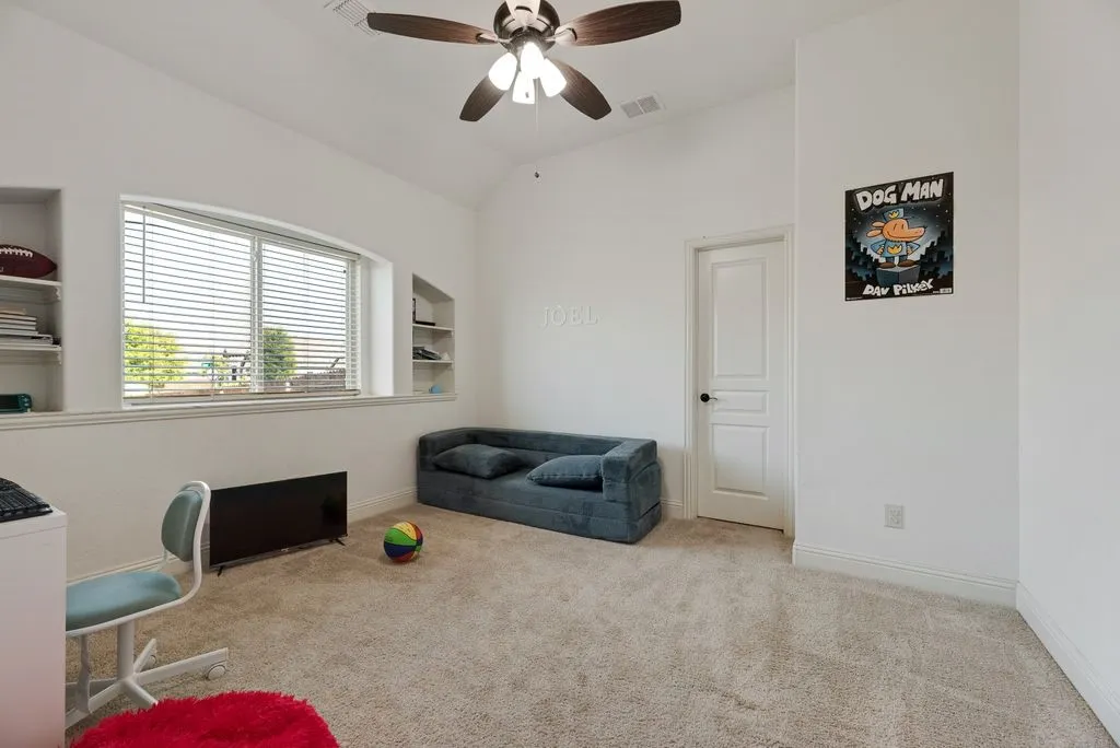 Single Family Residence For Sale in Ellis County , 549 Truman Street, Waxahachie, Texas 75165, 6 Bedrooms, 5 Bathrooms, 2 Garage spaces, 4,394 Sqft, built in 2018, Price $525,000, mls#21271755, Real Estate Agent in Waxahachie, Homes For Sale in Ellis county, Homes For Sale in Waxahachie, Realtor in Waxahachie Texas, Real Estate Brokerage Independent Realty Texas, Luminita Cordes Realtor