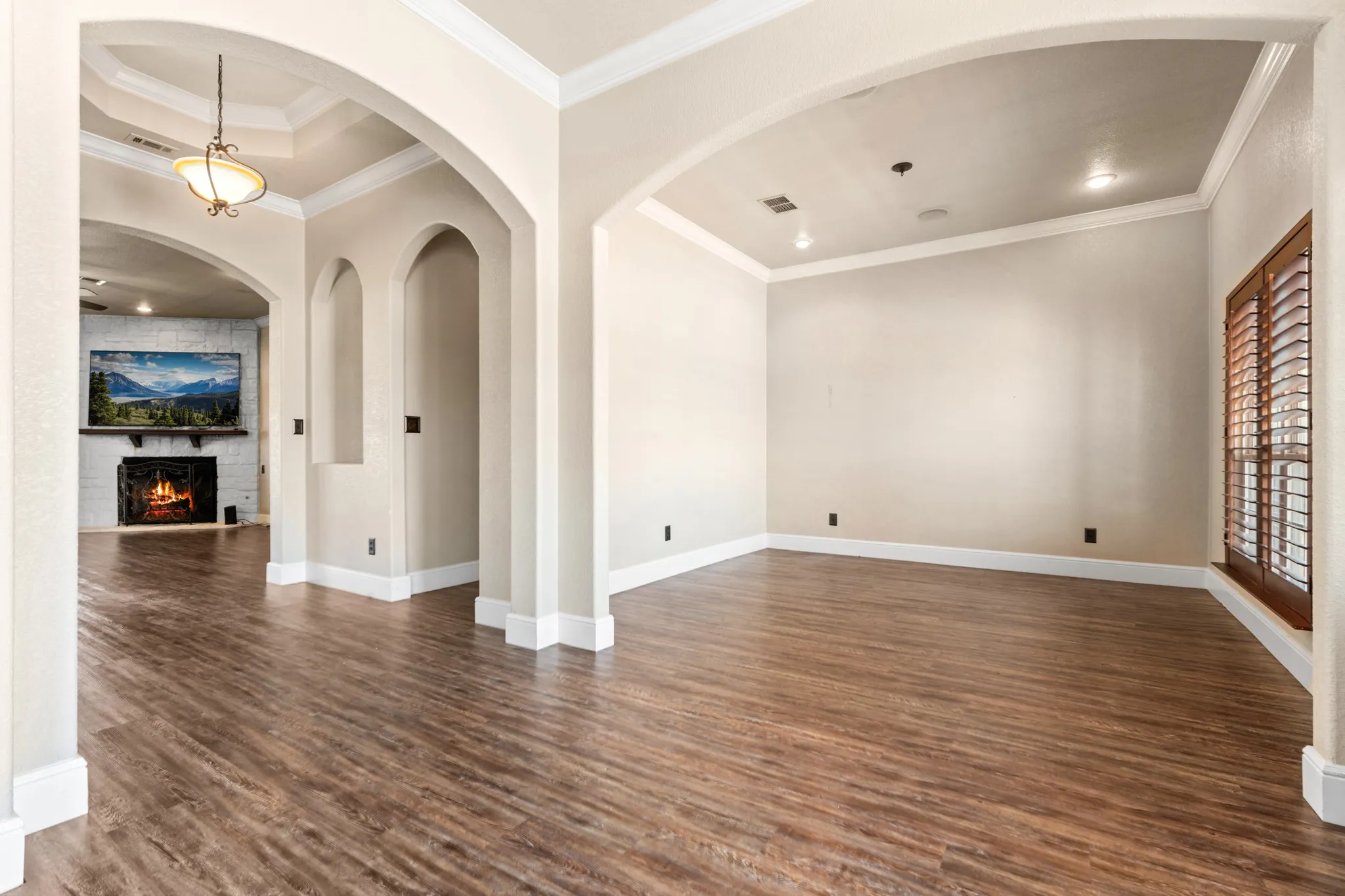 Can be formal dining, office, piano room, 2nd living area