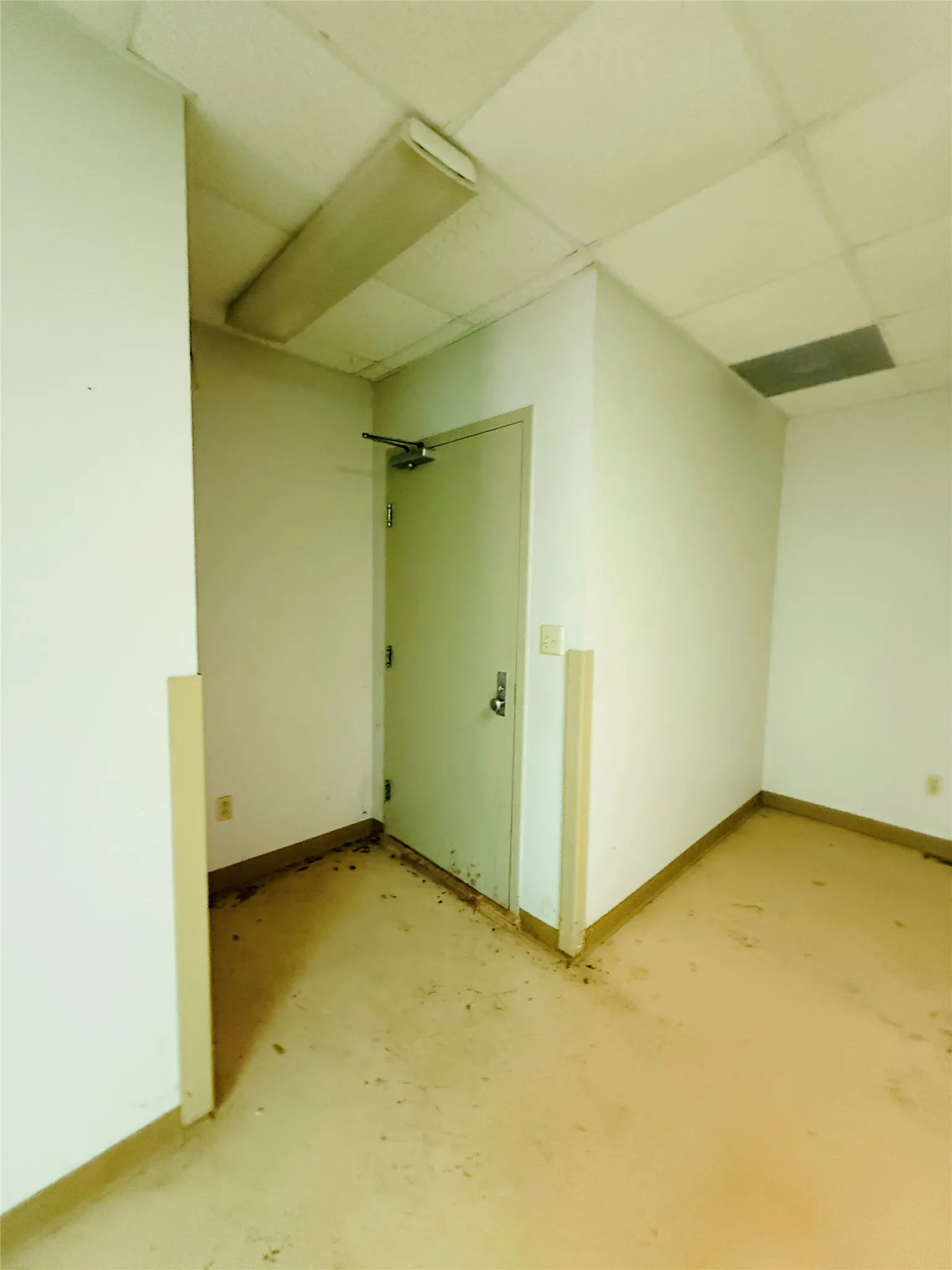Office For Rent in Lamar County , 265 SE 1st Street, Paris, Texas 75460, 0, 0, Garage spaces, 0 Sqft, built in 1950, Price $3,200, mls#21272154, Real Estate Agent in Paris, Homes For Rent in Lamar county, Homes For Rent in Paris, Realtor in Paris Texas, Real Estate Brokerage Independent Realty Texas, Luminita Cordes Realtor