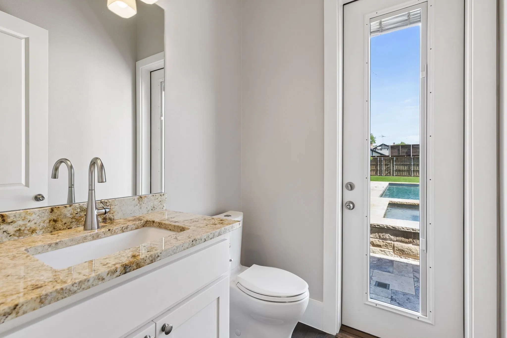 Single Family Residence For Sale in Dallas County , 6917 Valley View Lane, Dallas, Texas 75240, 5 Bedrooms, 6 Bathrooms, 3 Garage spaces, 4,926 Sqft, built in 2017, Price $2,100,000, mls#21266354, Real Estate Agent in Dallas, Homes For Sale in Dallas county, Homes For Sale in Dallas, Realtor in Dallas Texas, Real Estate Brokerage Independent Realty Texas, Luminita Cordes Realtor