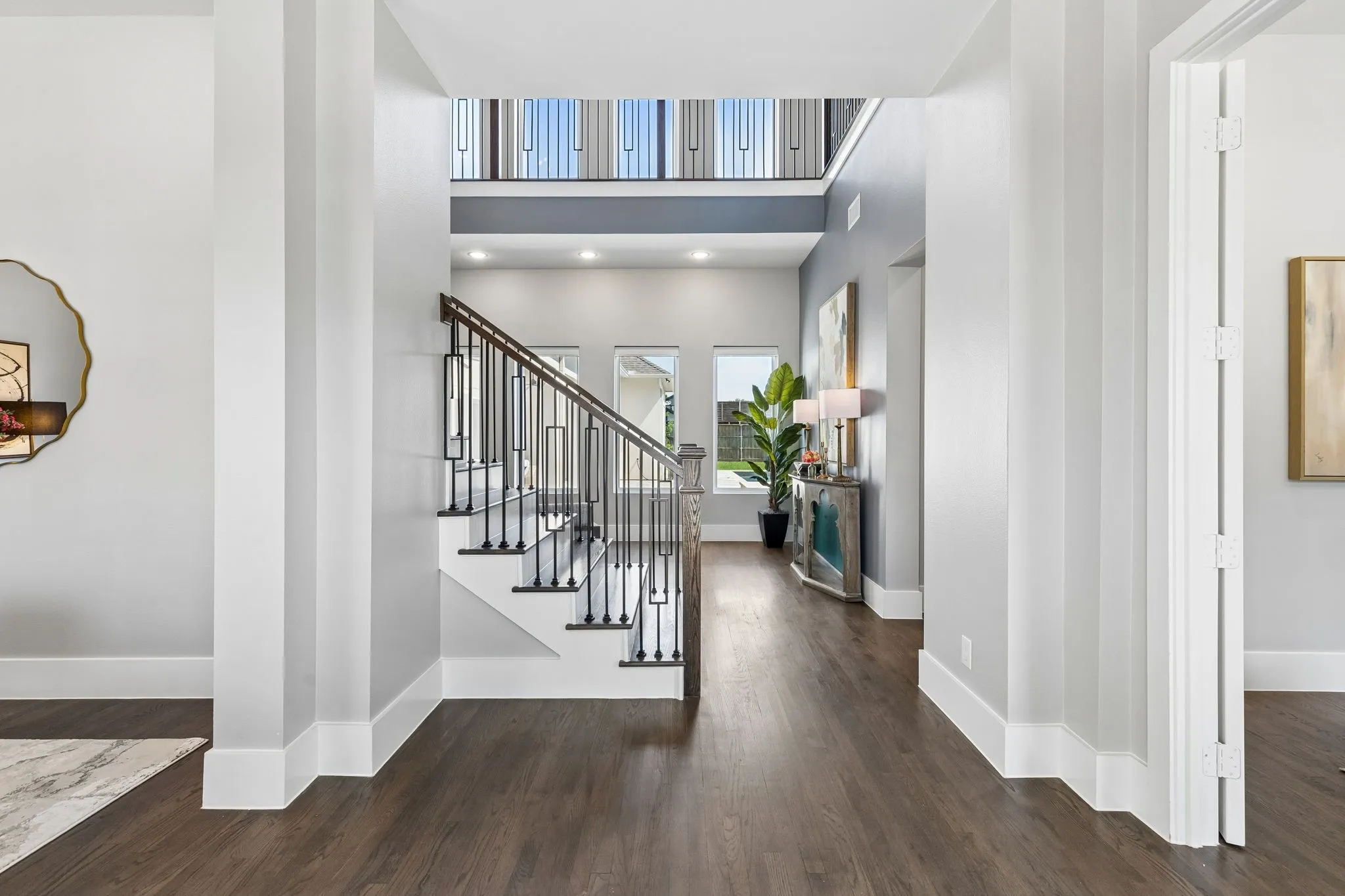 Single Family Residence For Sale in Dallas County , 6917 Valley View Lane, Dallas, Texas 75240, 5 Bedrooms, 6 Bathrooms, 3 Garage spaces, 4,926 Sqft, built in 2017, Price $2,100,000, mls#21266354, Real Estate Agent in Dallas, Homes For Sale in Dallas county, Homes For Sale in Dallas, Realtor in Dallas Texas, Real Estate Brokerage Independent Realty Texas, Luminita Cordes Realtor