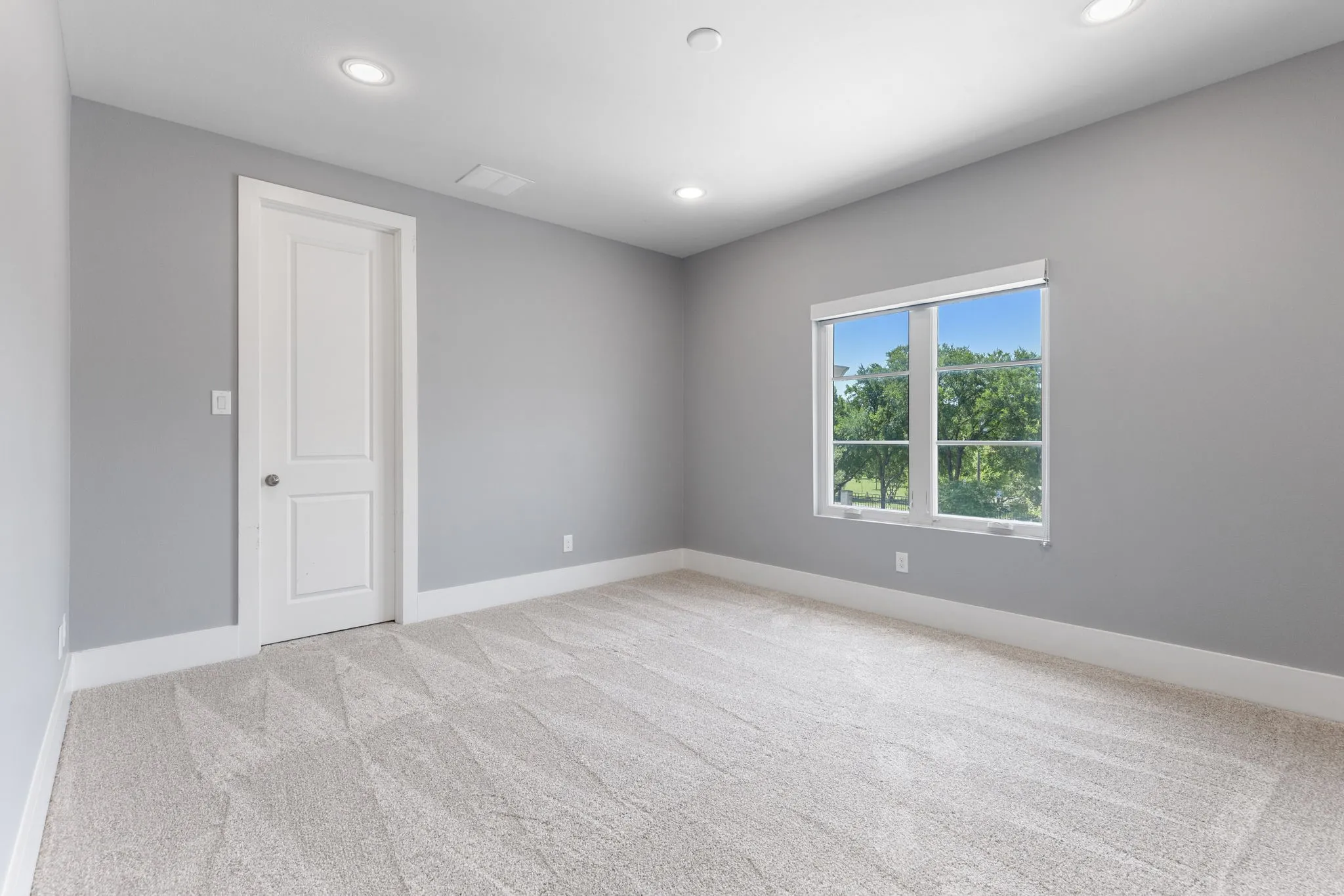 Single Family Residence For Sale in Dallas County , 6917 Valley View Lane, Dallas, Texas 75240, 5 Bedrooms, 6 Bathrooms, 3 Garage spaces, 4,926 Sqft, built in 2017, Price $2,100,000, mls#21266354, Real Estate Agent in Dallas, Homes For Sale in Dallas county, Homes For Sale in Dallas, Realtor in Dallas Texas, Real Estate Brokerage Independent Realty Texas, Luminita Cordes Realtor
