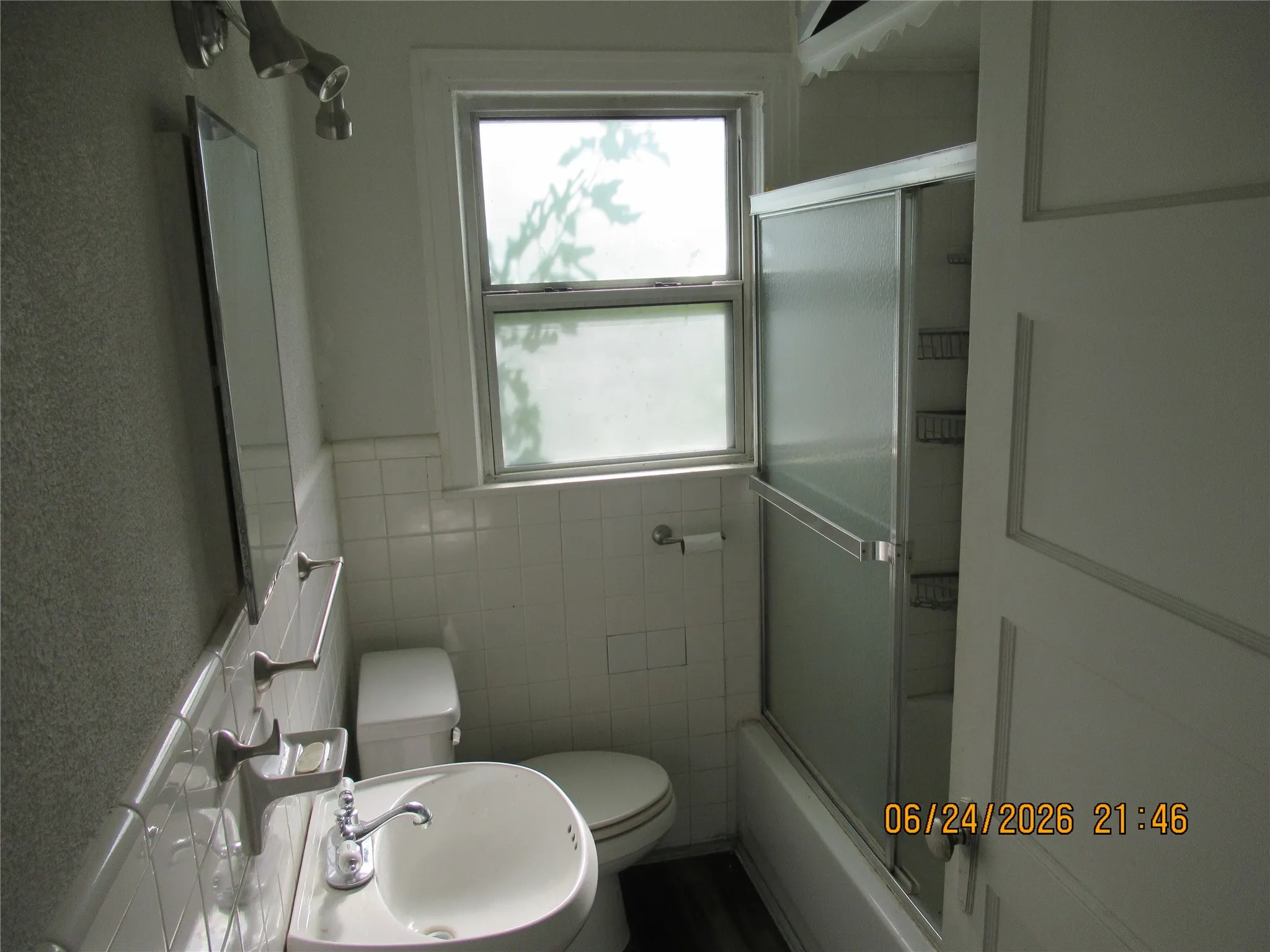 Single Family Residence For Sale in Dallas County , 201 E Dallas Street, Hutchins, Texas 75141, 1 Bedroom, 1 Bathroom, 2 Garage spaces, 780 Sqft, built in 1947, Price $160,000, mls#21271732, Real Estate Agent in Hutchins, Homes For Sale in Dallas county, Homes For Sale in Hutchins, Realtor in Hutchins Texas, Real Estate Brokerage Independent Realty Texas, Luminita Cordes Realtor