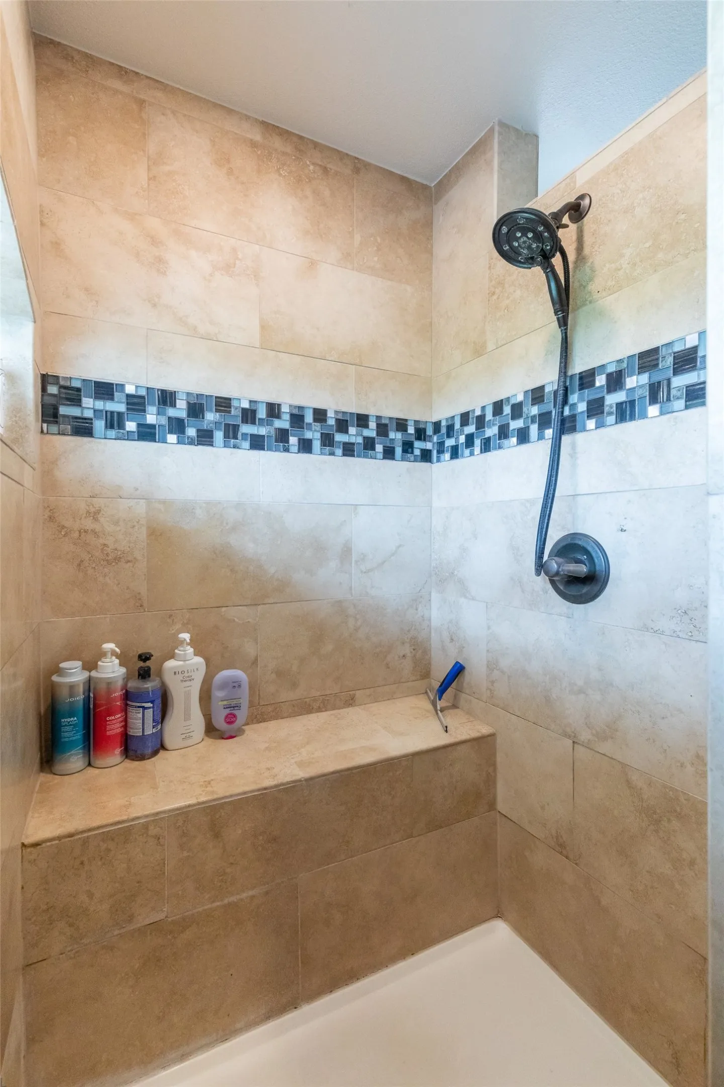 Primary shower