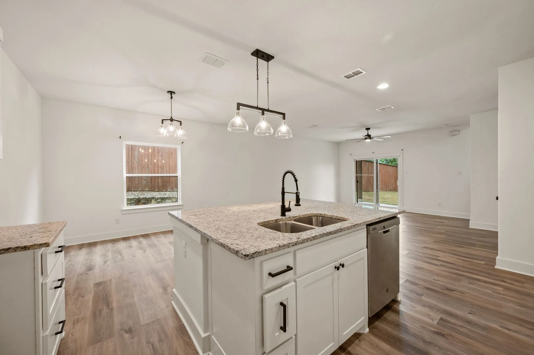 Single Family Residence For Sale in Tarrant County , 4912 Ridglea Lane, Fort Worth, Texas 76116, 4 Bedrooms, 3 Bathrooms, 2 Garage spaces, 2,406 Sqft, built in 2022, Price $300,000, mls#21262001, Real Estate Agent in Fort Worth, Homes For Sale in Tarrant county, Homes For Sale in Fort Worth, Realtor in Fort Worth Texas, Real Estate Brokerage Independent Realty Texas, Luminita Cordes Realtor