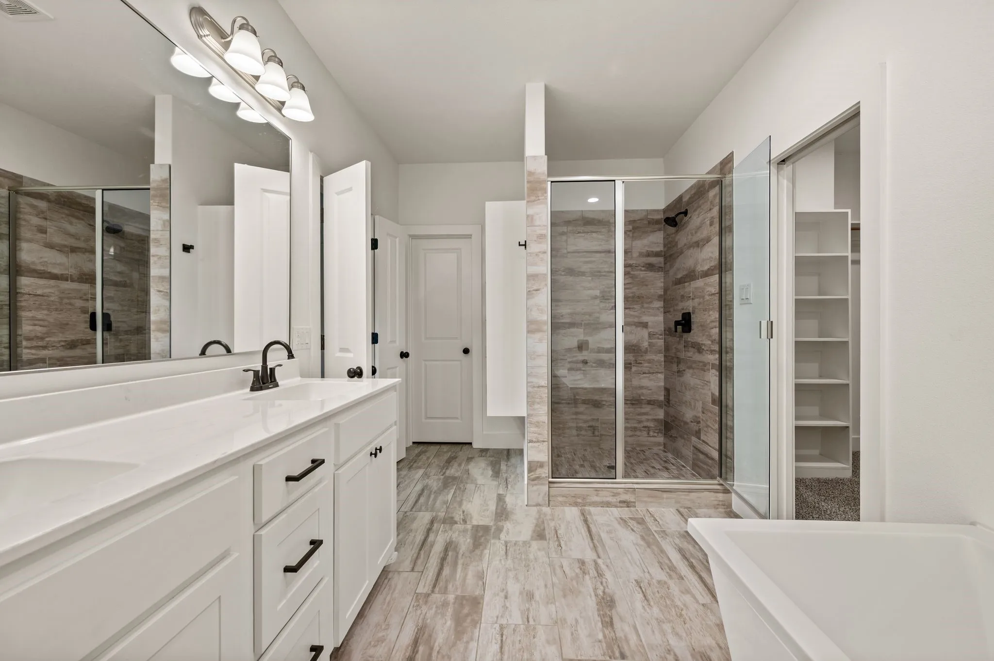 Single Family Residence For Sale in Tarrant County , 4912 Ridglea Lane, Fort Worth, Texas 76116, 4 Bedrooms, 3 Bathrooms, 2 Garage spaces, 2,406 Sqft, built in 2022, Price $300,000, mls#21262001, Real Estate Agent in Fort Worth, Homes For Sale in Tarrant county, Homes For Sale in Fort Worth, Realtor in Fort Worth Texas, Real Estate Brokerage Independent Realty Texas, Luminita Cordes Realtor