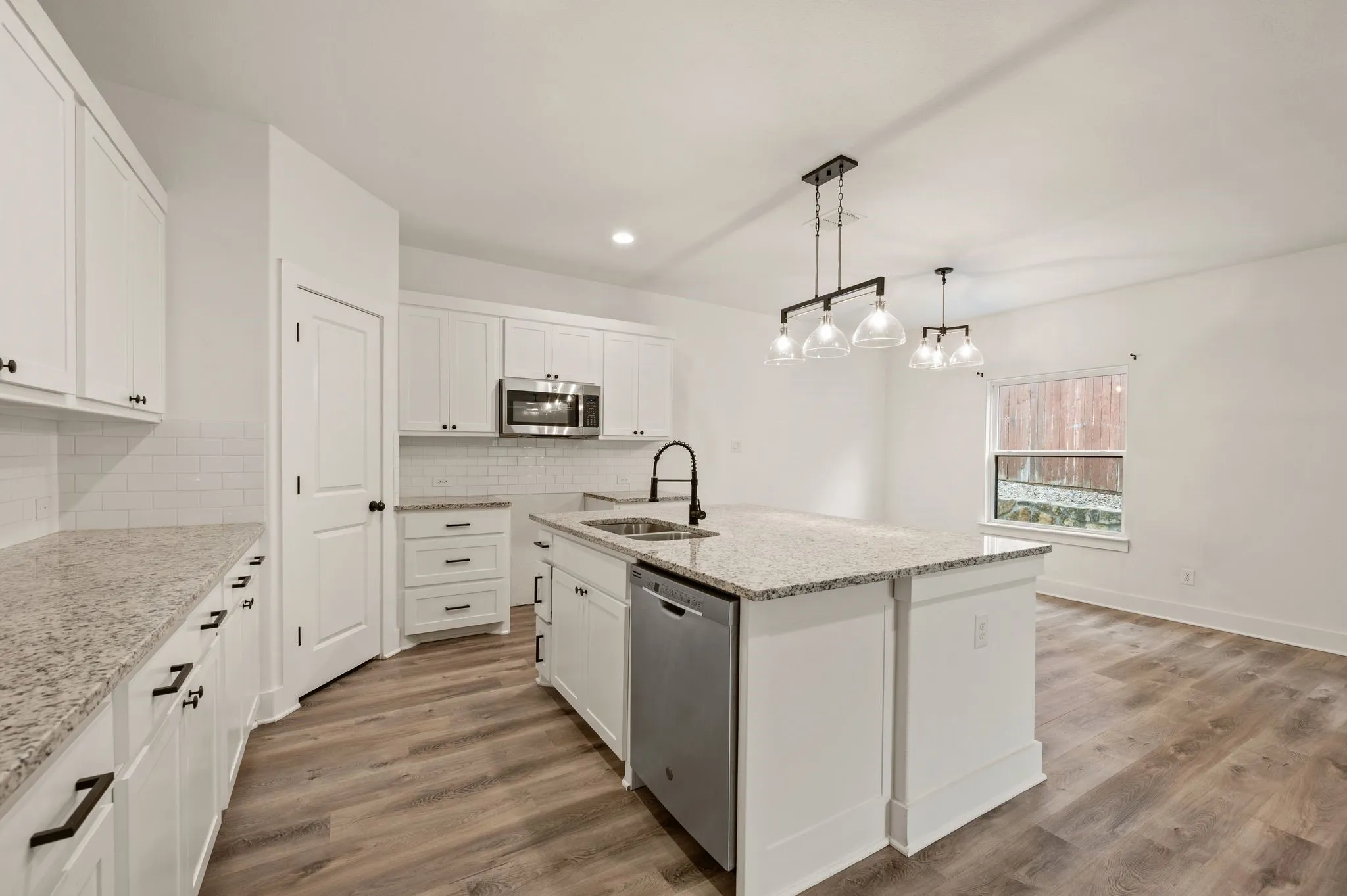 Single Family Residence For Sale in Tarrant County , 4912 Ridglea Lane, Fort Worth, Texas 76116, 4 Bedrooms, 3 Bathrooms, 2 Garage spaces, 2,406 Sqft, built in 2022, Price $300,000, mls#21262001, Real Estate Agent in Fort Worth, Homes For Sale in Tarrant county, Homes For Sale in Fort Worth, Realtor in Fort Worth Texas, Real Estate Brokerage Independent Realty Texas, Luminita Cordes Realtor