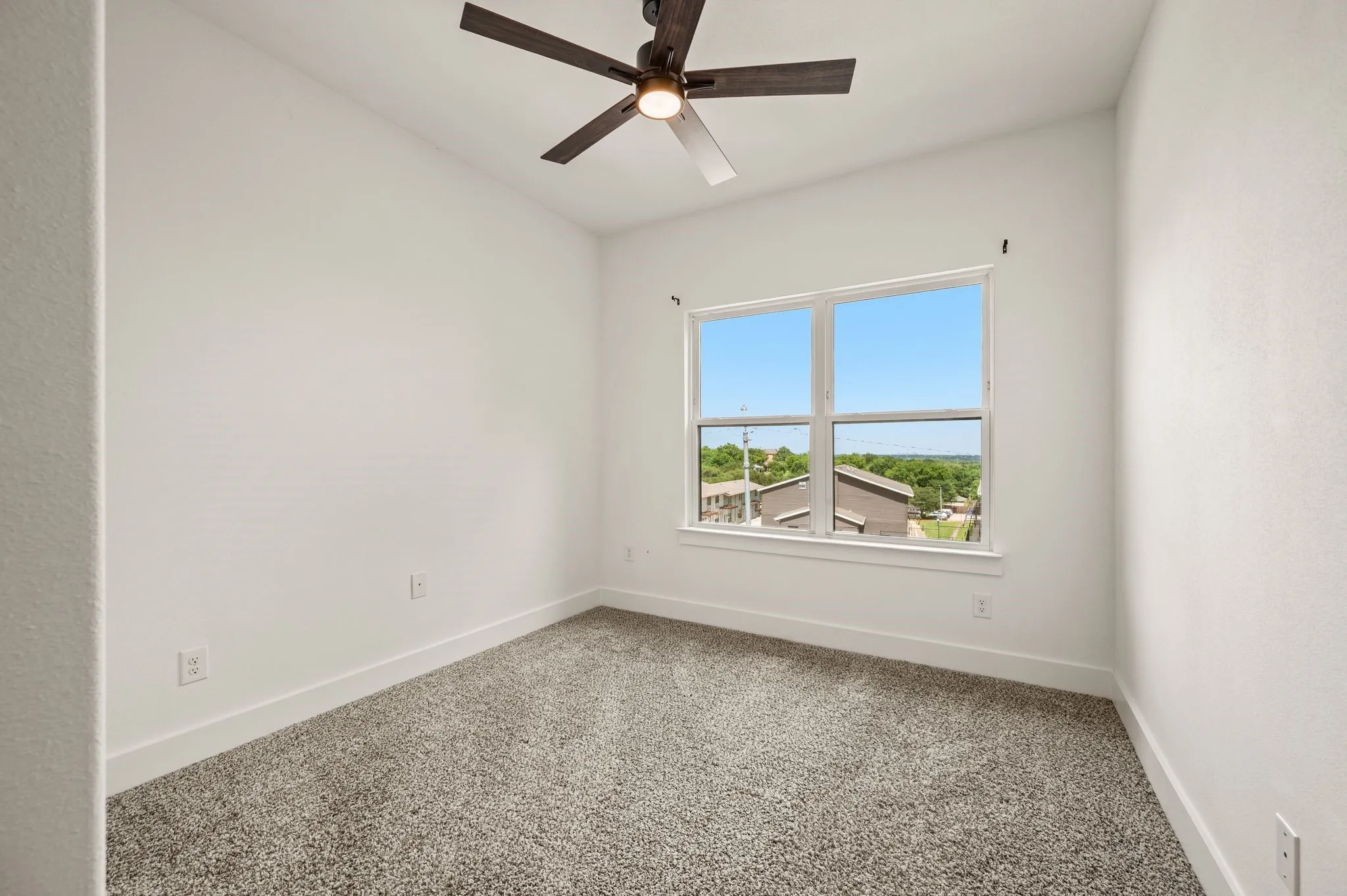 Single Family Residence For Sale in Tarrant County , 4912 Ridglea Lane, Fort Worth, Texas 76116, 4 Bedrooms, 3 Bathrooms, 2 Garage spaces, 2,406 Sqft, built in 2022, Price $300,000, mls#21262001, Real Estate Agent in Fort Worth, Homes For Sale in Tarrant county, Homes For Sale in Fort Worth, Realtor in Fort Worth Texas, Real Estate Brokerage Independent Realty Texas, Luminita Cordes Realtor