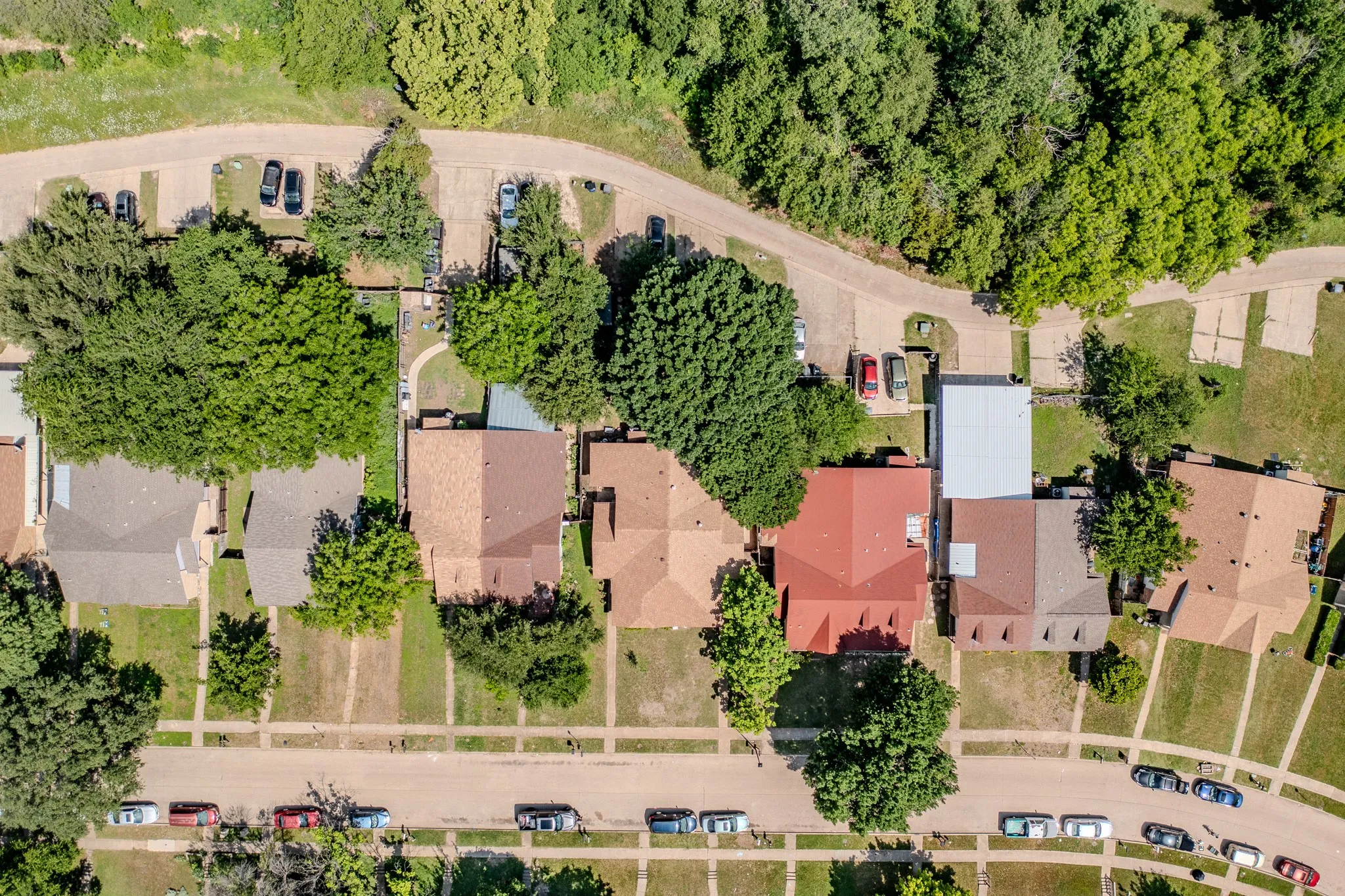 Single Family Residence For Sale in Dallas County , 7105 Pineberry Road, Dallas, Texas 75249, 2 Bedroom, 2 Bathroom, Garage spaces, 1,227 Sqft, built in 1981, mls#21271937, Real Estate Agent in Dallas, Homes For Sale in Dallas county, Homes For Sale in Dallas, Realtor in Dallas Texas, Real Estate Brokerage Independent Realty Texas, Luminita Cordes Realtor