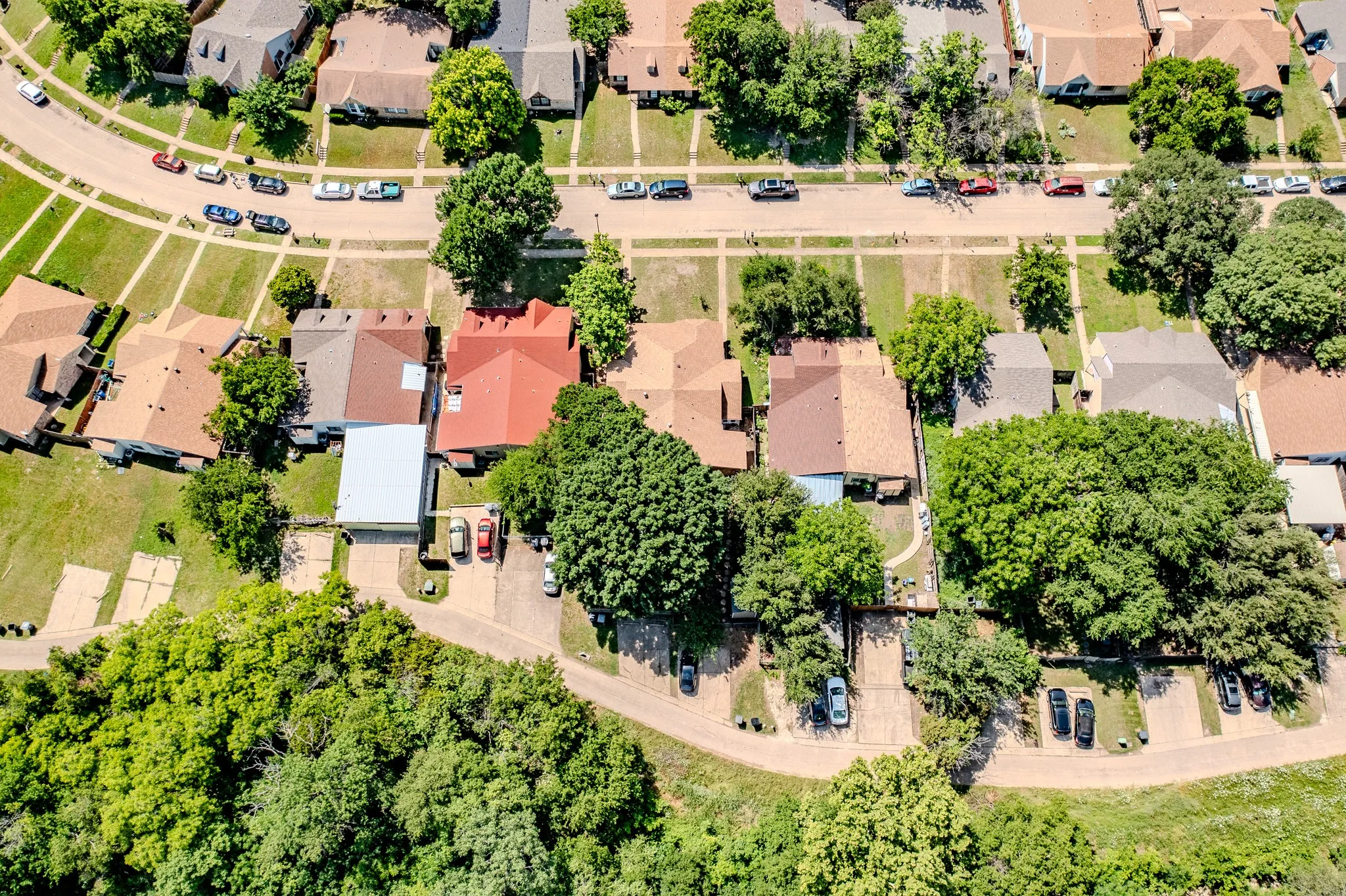 Single Family Residence For Sale in Dallas County , 7105 Pineberry Road, Dallas, Texas 75249, 2 Bedroom, 2 Bathroom, Garage spaces, 1,227 Sqft, built in 1981, mls#21271937, Real Estate Agent in Dallas, Homes For Sale in Dallas county, Homes For Sale in Dallas, Realtor in Dallas Texas, Real Estate Brokerage Independent Realty Texas, Luminita Cordes Realtor