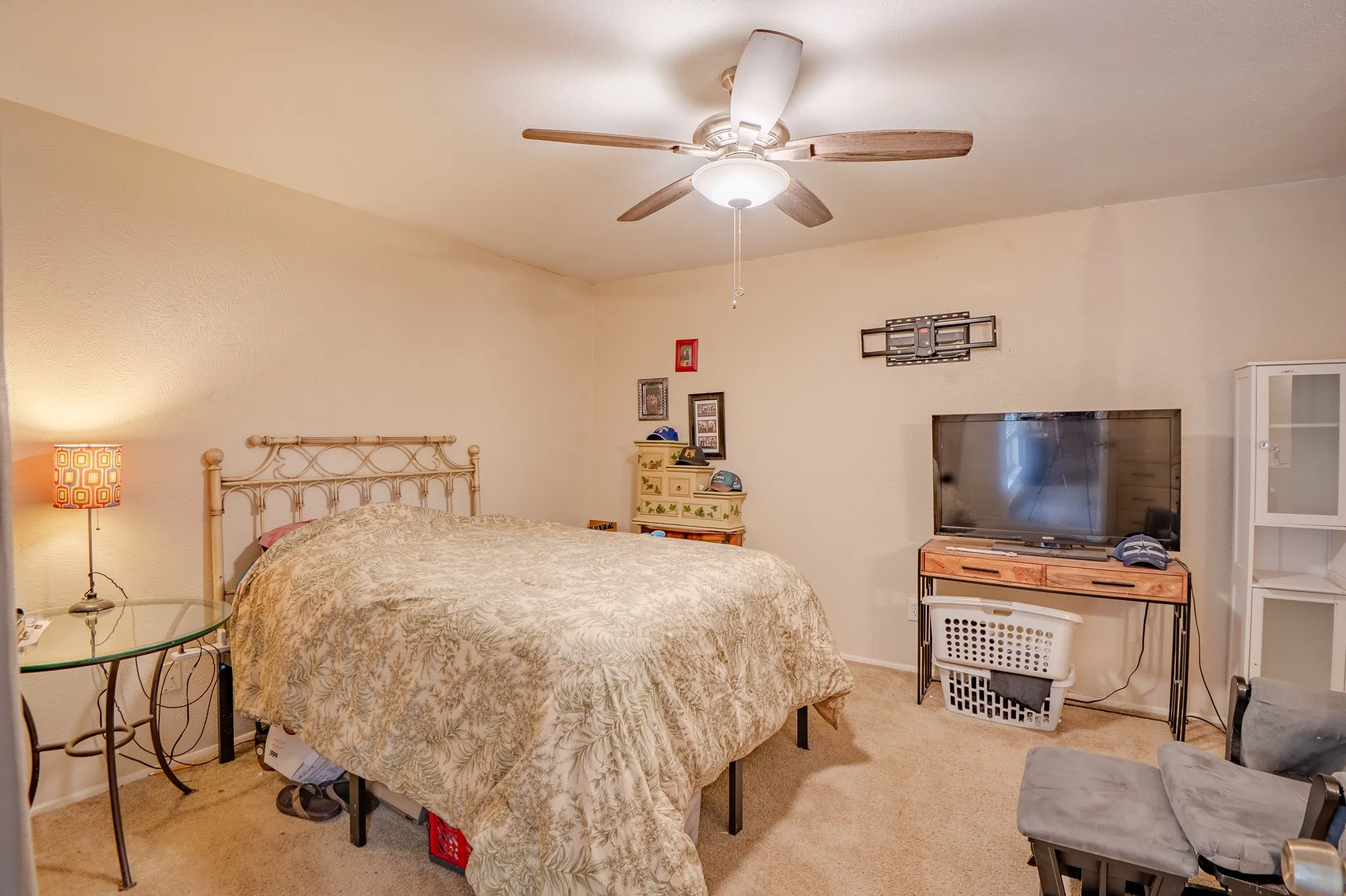 Single Family Residence For Sale in Dallas County , 7105 Pineberry Road, Dallas, Texas 75249, 2 Bedroom, 2 Bathroom, Garage spaces, 1,227 Sqft, built in 1981, mls#21271937, Real Estate Agent in Dallas, Homes For Sale in Dallas county, Homes For Sale in Dallas, Realtor in Dallas Texas, Real Estate Brokerage Independent Realty Texas, Luminita Cordes Realtor