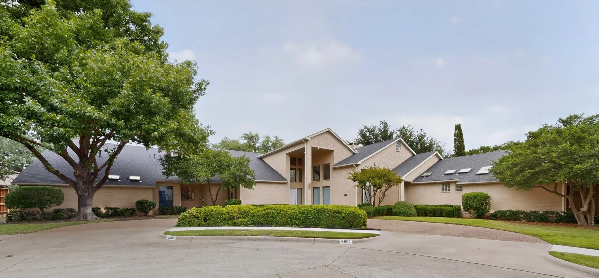 Single Family Residence For Sale in Collin County , 4601 Huffman Court, Plano, Texas 75093, 4 Bedroom, 5 Bathroom, 3 Garage spaces, 5,190 Sqft, built in 1989, mls#21269206, Real Estate Agent in Plano, Homes For Sale in Collin county, Homes For Sale in Plano, Realtor in Plano Texas, Real Estate Brokerage Independent Realty Texas, Luminita Cordes Realtor