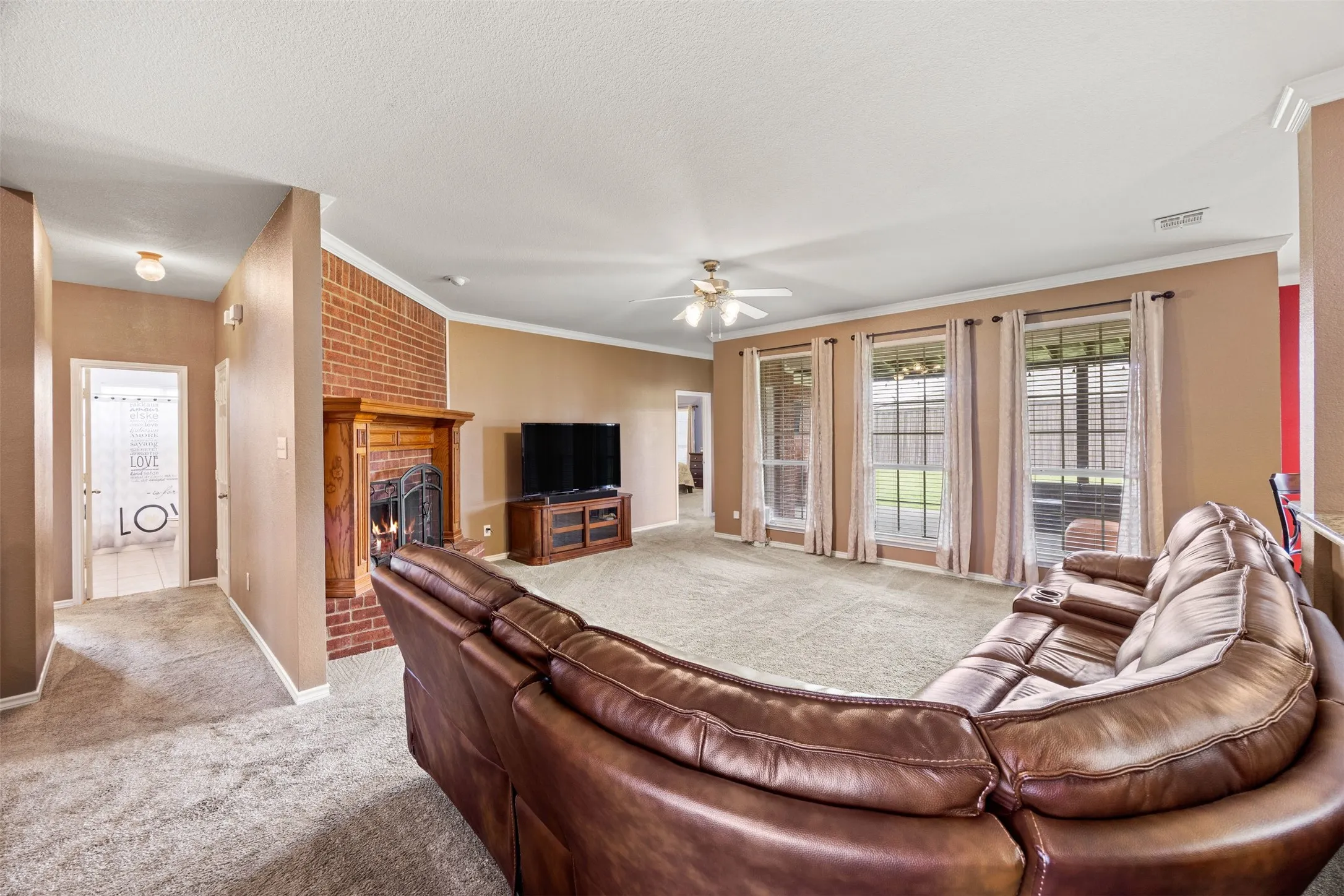 Single Family Residence For Sale in Denton County , 9980 Queens Quarter Drive, Frisco, Texas 75033, 4 Bedrooms, 3 Bathrooms, 2 Garage spaces, 2,830 Sqft, built in 2004, Price $575,000, mls#21272067, Real Estate Agent in Frisco, Homes For Sale in Denton county, Homes For Sale in Frisco, Realtor in Frisco Texas, Real Estate Brokerage Independent Realty Texas, Luminita Cordes Realtor