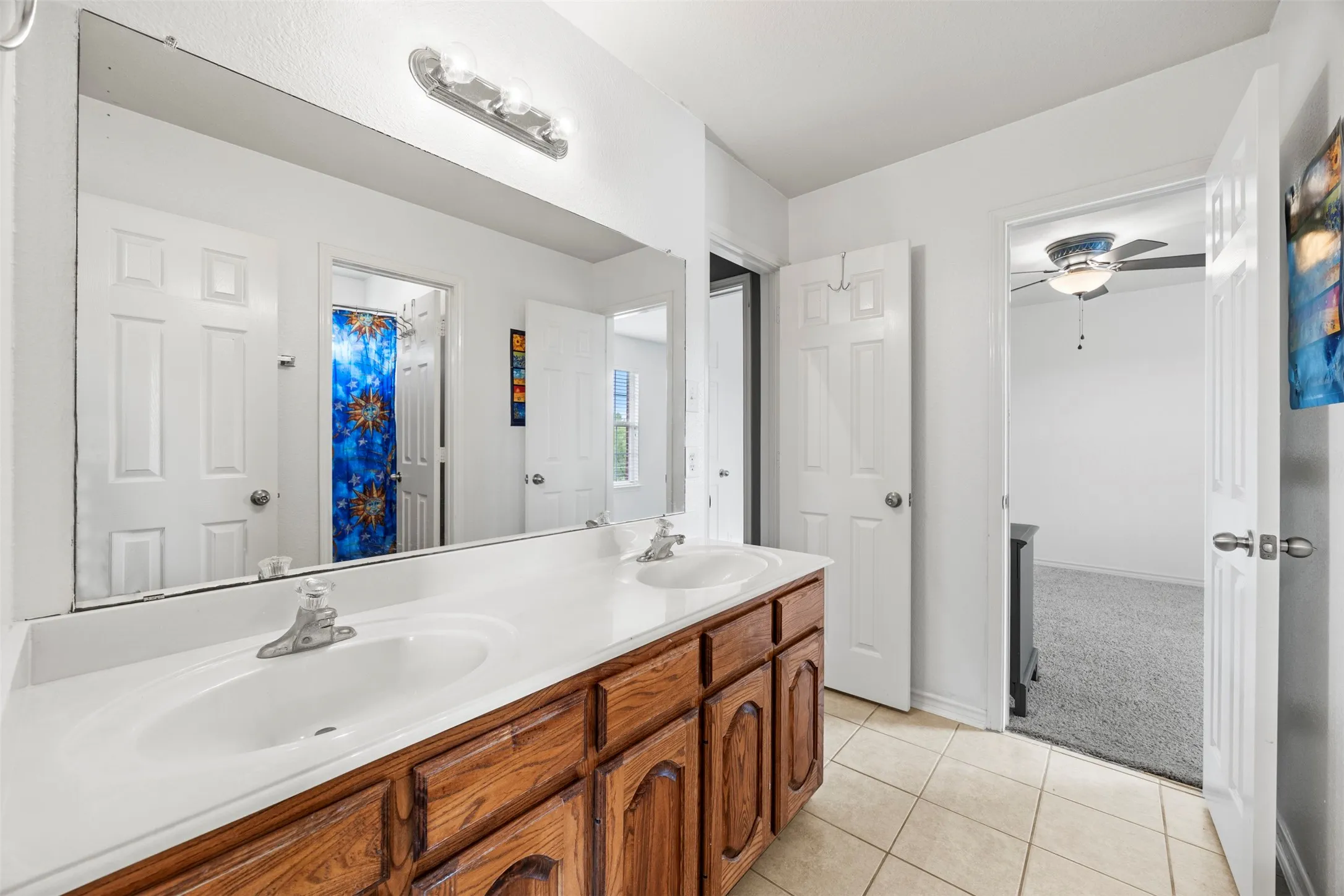 Single Family Residence For Sale in Denton County , 9980 Queens Quarter Drive, Frisco, Texas 75033, 4 Bedrooms, 3 Bathrooms, 2 Garage spaces, 2,830 Sqft, built in 2004, Price $575,000, mls#21272067, Real Estate Agent in Frisco, Homes For Sale in Denton county, Homes For Sale in Frisco, Realtor in Frisco Texas, Real Estate Brokerage Independent Realty Texas, Luminita Cordes Realtor