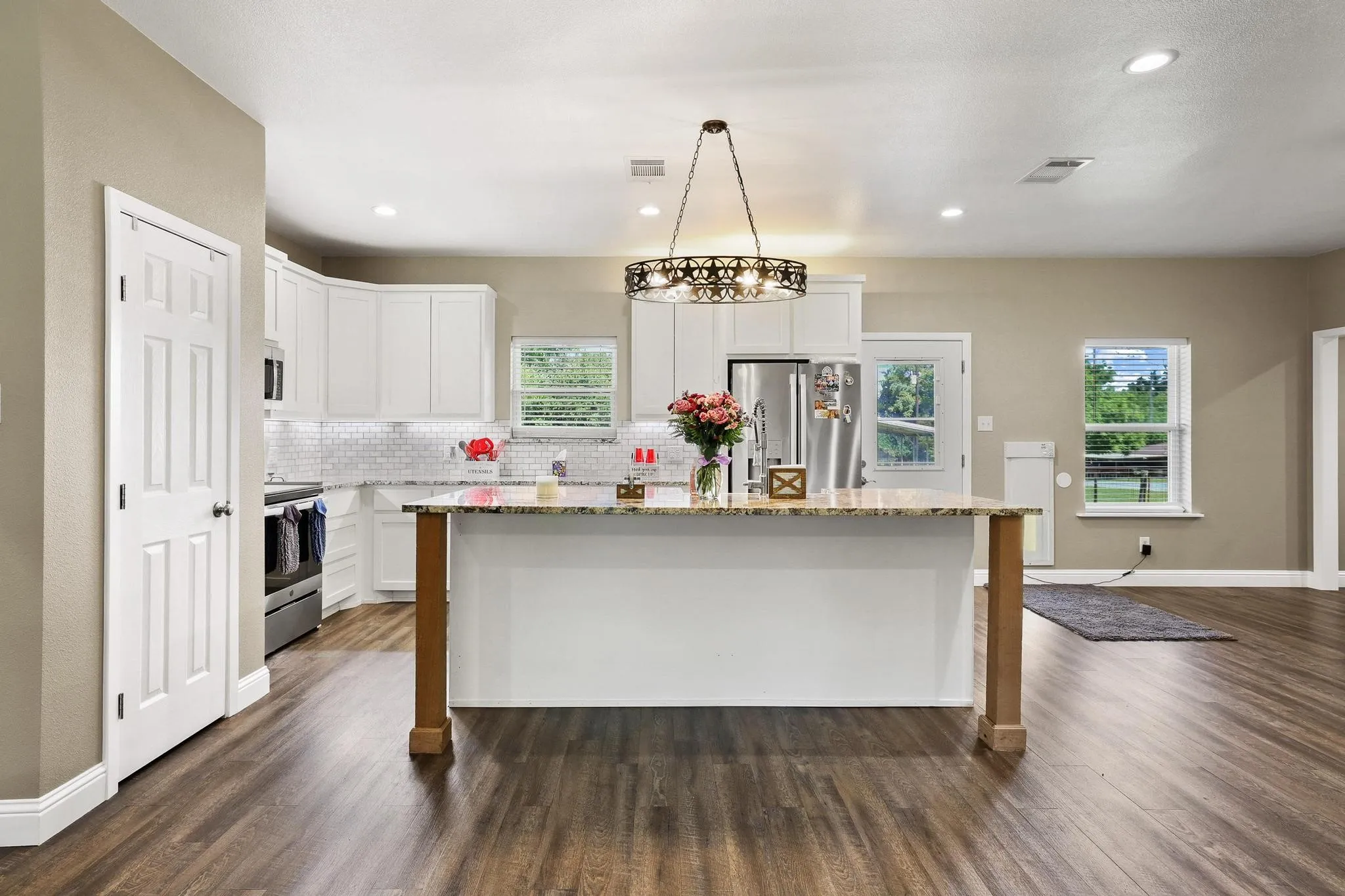Single Family Residence For Sale in Grayson County , 2658 Oak Ridge Road, Denison, Texas 75021, 3 Bedroom, 2 Bathroom, Garage spaces, 1,768 Sqft, built in 2020, Price $395,000, mls#21271096, Real Estate Agent in Denison, Homes For Sale in Grayson county, Homes For Sale in Denison, Realtor in Denison Texas, Real Estate Brokerage Independent Realty Texas, Luminita Cordes Realtor