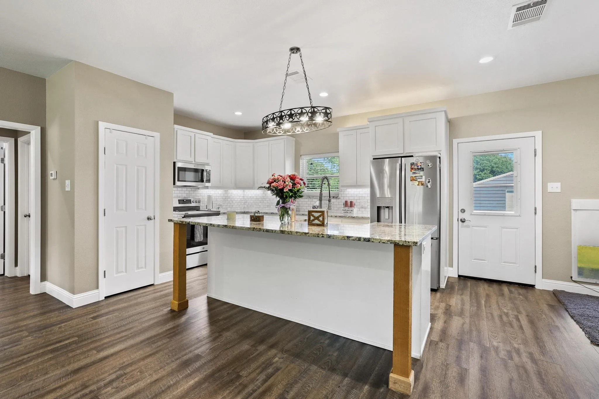 Single Family Residence For Sale in Grayson County , 2658 Oak Ridge Road, Denison, Texas 75021, 3 Bedroom, 2 Bathroom, Garage spaces, 1,768 Sqft, built in 2020, Price $395,000, mls#21271096, Real Estate Agent in Denison, Homes For Sale in Grayson county, Homes For Sale in Denison, Realtor in Denison Texas, Real Estate Brokerage Independent Realty Texas, Luminita Cordes Realtor