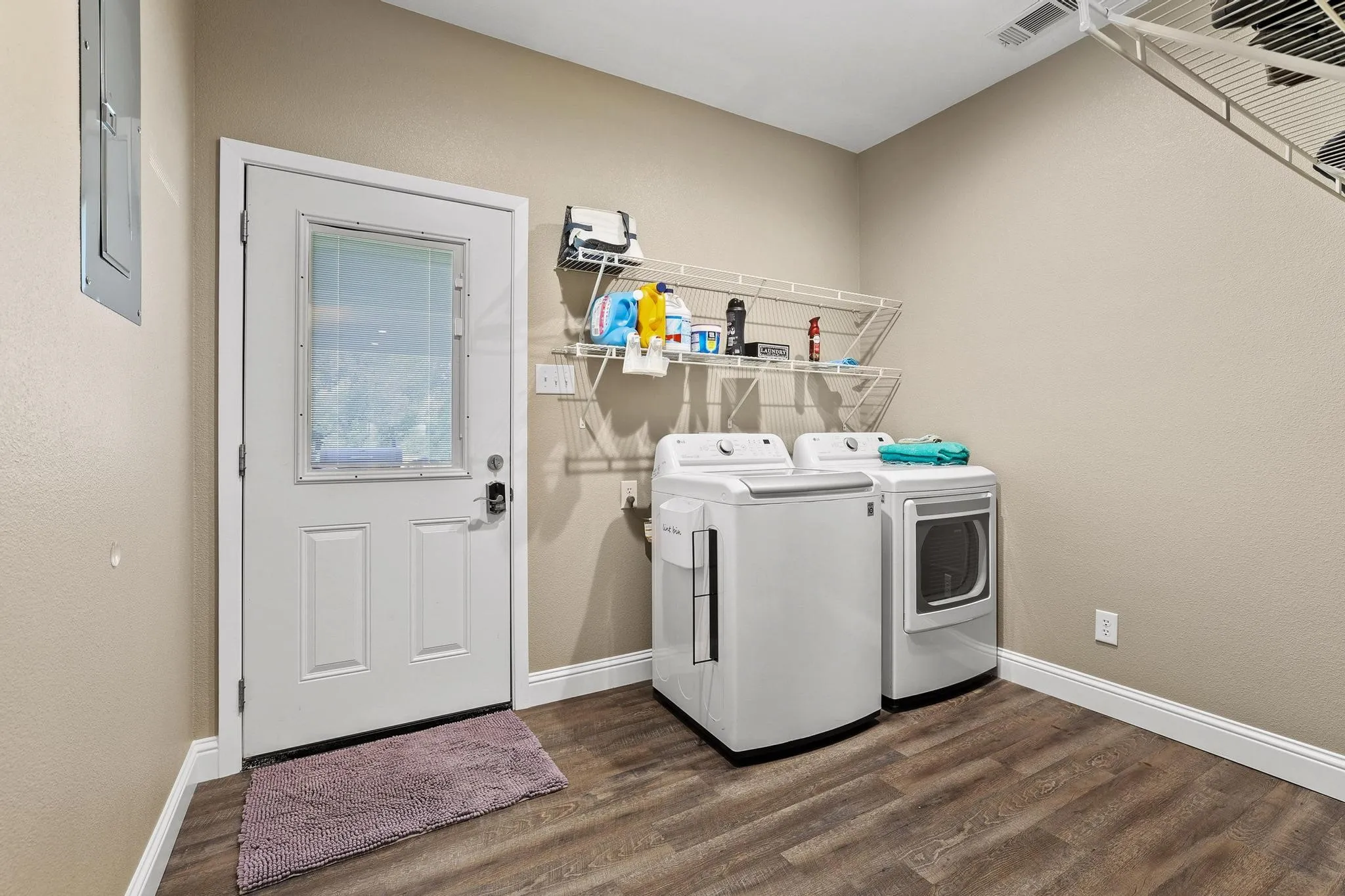 Single Family Residence For Sale in Grayson County , 2658 Oak Ridge Road, Denison, Texas 75021, 3 Bedroom, 2 Bathroom, Garage spaces, 1,768 Sqft, built in 2020, Price $395,000, mls#21271096, Real Estate Agent in Denison, Homes For Sale in Grayson county, Homes For Sale in Denison, Realtor in Denison Texas, Real Estate Brokerage Independent Realty Texas, Luminita Cordes Realtor