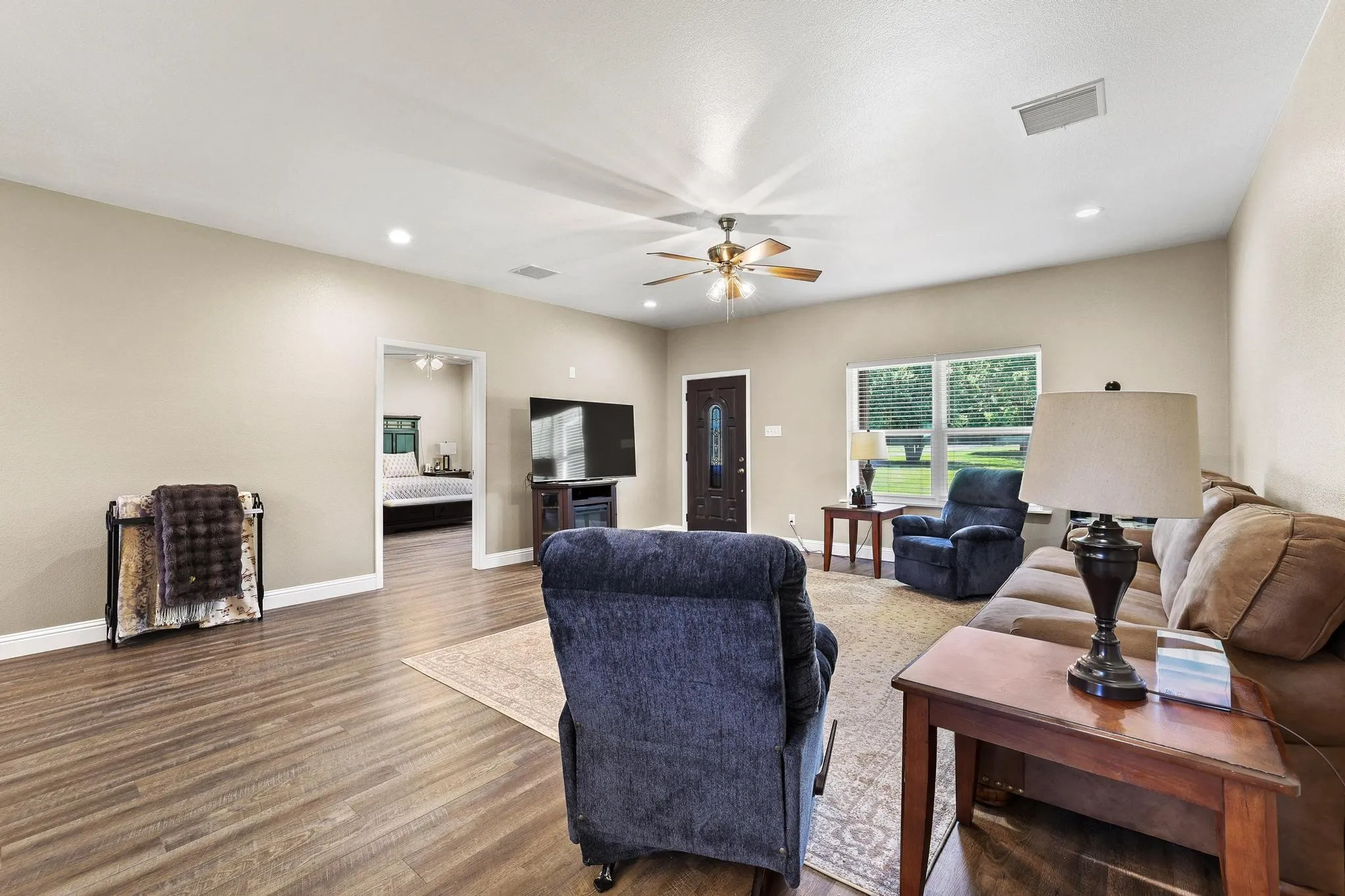 Single Family Residence For Sale in Grayson County , 2658 Oak Ridge Road, Denison, Texas 75021, 3 Bedroom, 2 Bathroom, Garage spaces, 1,768 Sqft, built in 2020, Price $395,000, mls#21271096, Real Estate Agent in Denison, Homes For Sale in Grayson county, Homes For Sale in Denison, Realtor in Denison Texas, Real Estate Brokerage Independent Realty Texas, Luminita Cordes Realtor