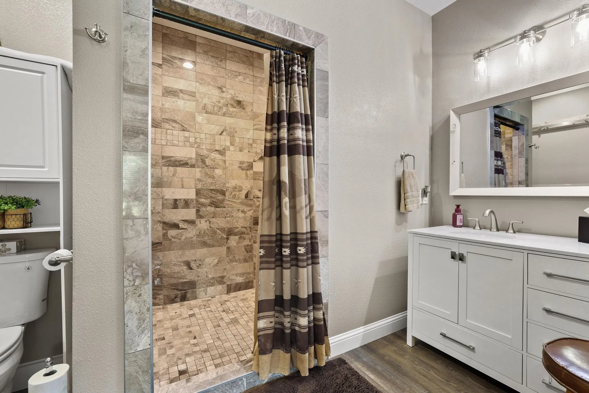 Single Family Residence For Sale in Grayson County , 2658 Oak Ridge Road, Denison, Texas 75021, 3 Bedroom, 2 Bathroom, Garage spaces, 1,768 Sqft, built in 2020, Price $395,000, mls#21271096, Real Estate Agent in Denison, Homes For Sale in Grayson county, Homes For Sale in Denison, Realtor in Denison Texas, Real Estate Brokerage Independent Realty Texas, Luminita Cordes Realtor