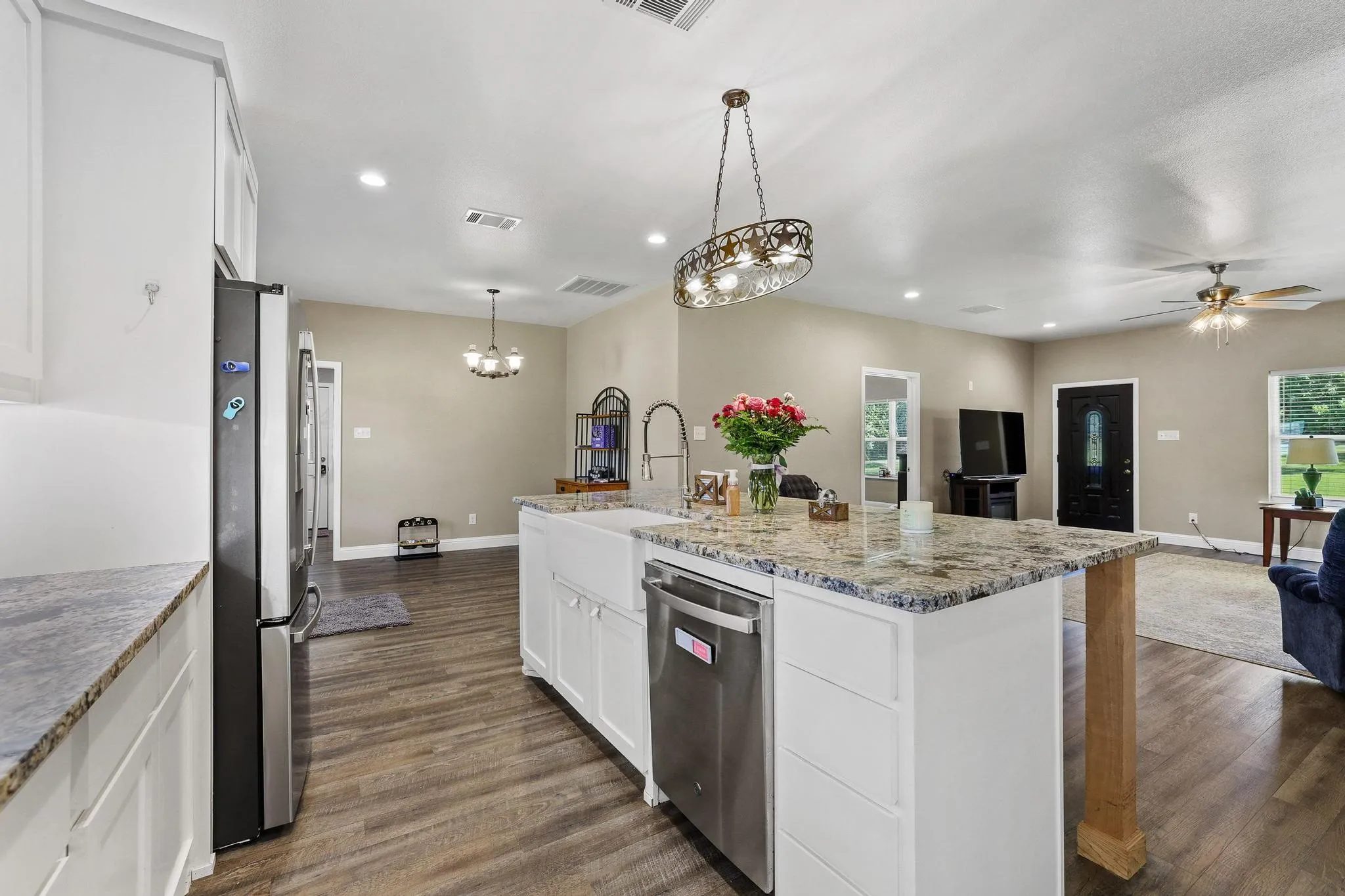 Single Family Residence For Sale in Grayson County , 2658 Oak Ridge Road, Denison, Texas 75021, 3 Bedroom, 2 Bathroom, Garage spaces, 1,768 Sqft, built in 2020, Price $395,000, mls#21271096, Real Estate Agent in Denison, Homes For Sale in Grayson county, Homes For Sale in Denison, Realtor in Denison Texas, Real Estate Brokerage Independent Realty Texas, Luminita Cordes Realtor