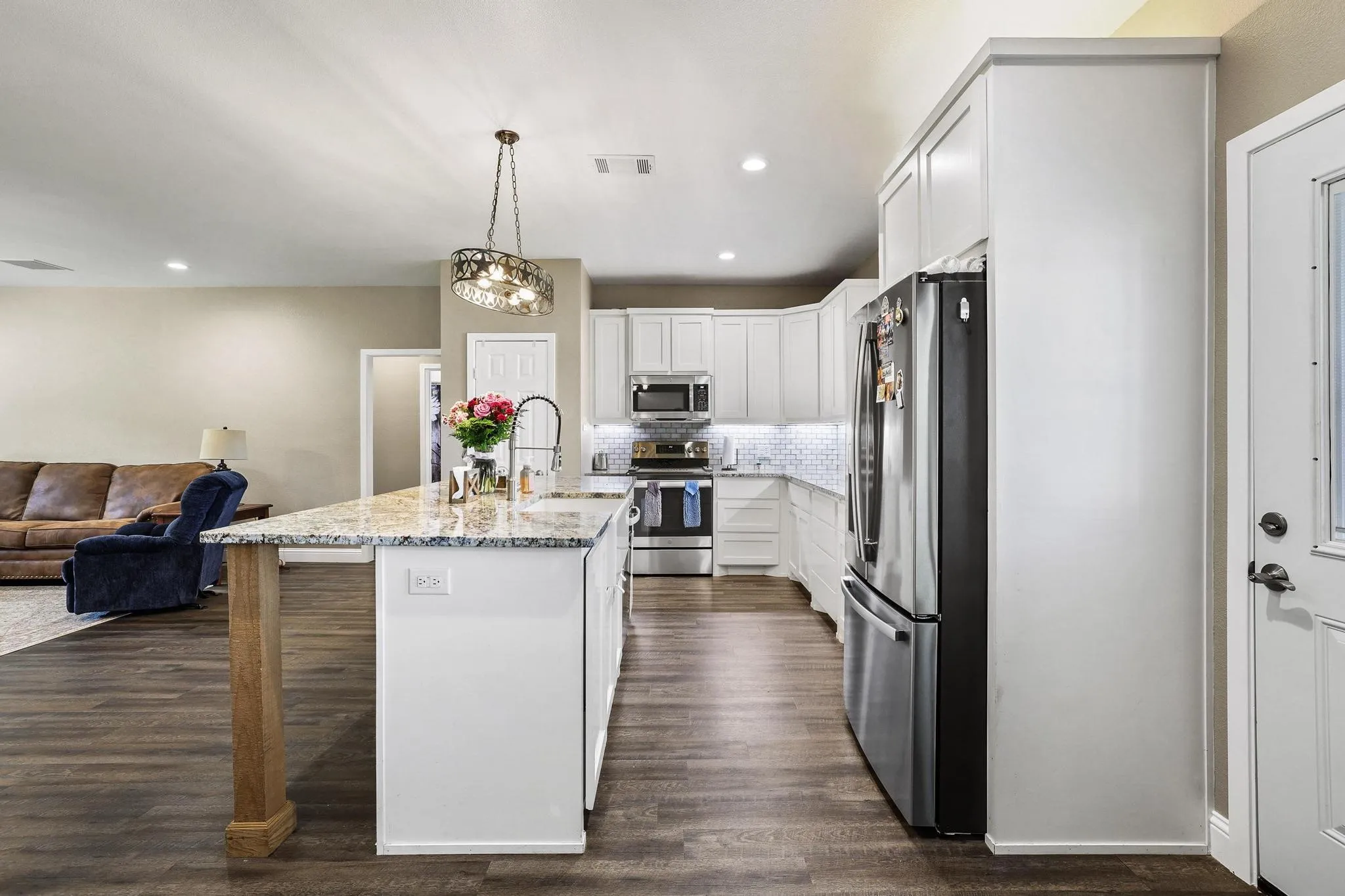 Single Family Residence For Sale in Grayson County , 2658 Oak Ridge Road, Denison, Texas 75021, 3 Bedroom, 2 Bathroom, Garage spaces, 1,768 Sqft, built in 2020, Price $395,000, mls#21271096, Real Estate Agent in Denison, Homes For Sale in Grayson county, Homes For Sale in Denison, Realtor in Denison Texas, Real Estate Brokerage Independent Realty Texas, Luminita Cordes Realtor