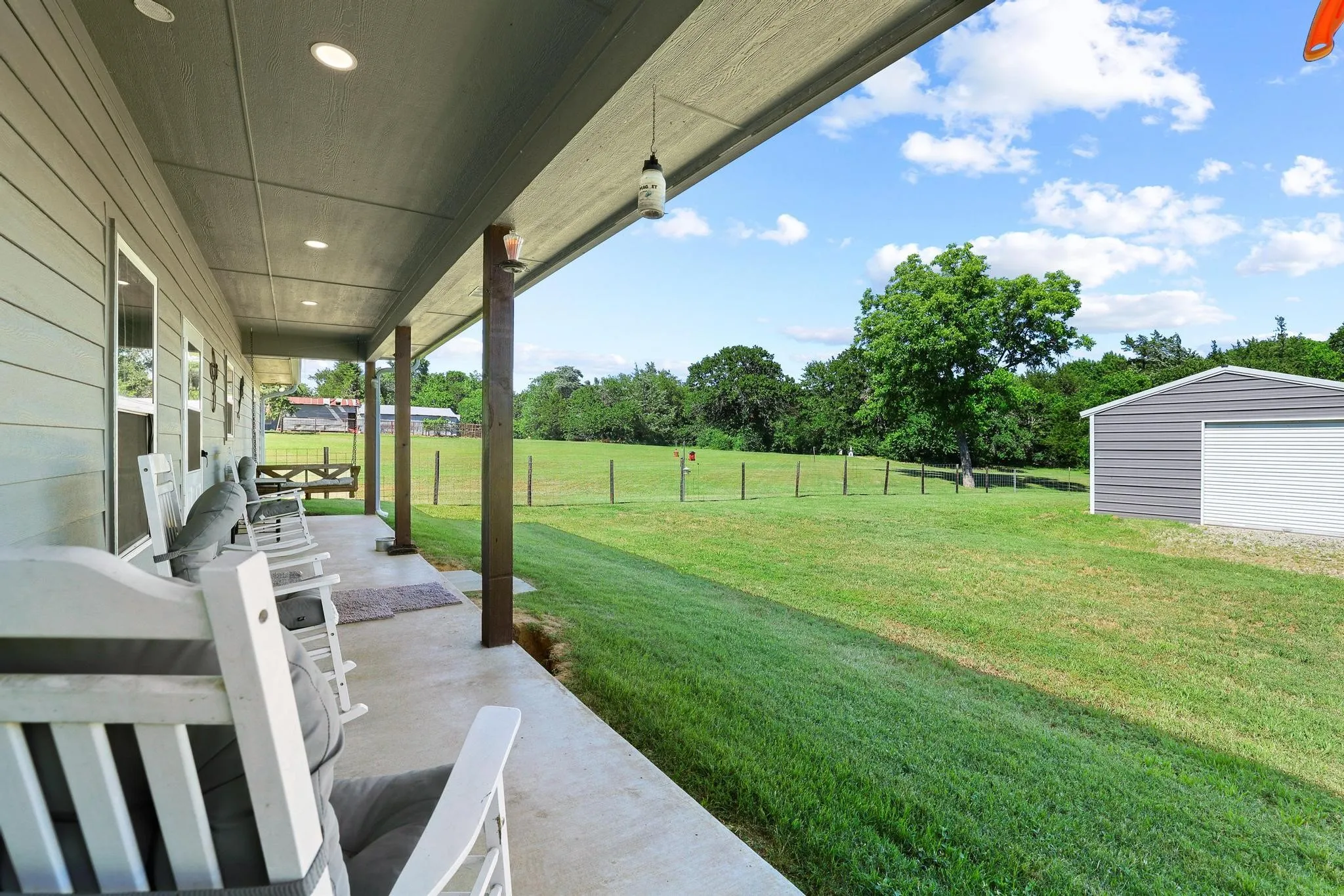 Single Family Residence For Sale in Grayson County , 2658 Oak Ridge Road, Denison, Texas 75021, 3 Bedroom, 2 Bathroom, Garage spaces, 1,768 Sqft, built in 2020, Price $395,000, mls#21271096, Real Estate Agent in Denison, Homes For Sale in Grayson county, Homes For Sale in Denison, Realtor in Denison Texas, Real Estate Brokerage Independent Realty Texas, Luminita Cordes Realtor
