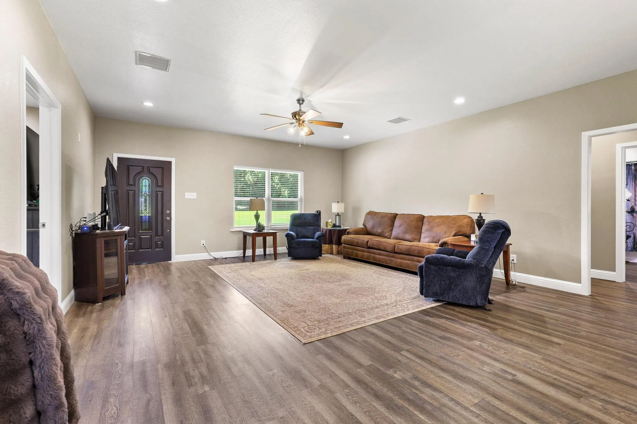 Single Family Residence For Sale in Grayson County , 2658 Oak Ridge Road, Denison, Texas 75021, 3 Bedroom, 2 Bathroom, Garage spaces, 1,768 Sqft, built in 2020, Price $395,000, mls#21271096, Real Estate Agent in Denison, Homes For Sale in Grayson county, Homes For Sale in Denison, Realtor in Denison Texas, Real Estate Brokerage Independent Realty Texas, Luminita Cordes Realtor