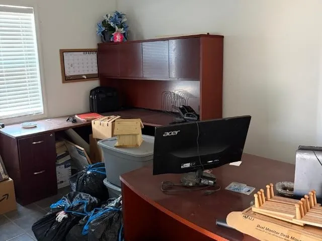 Warehouse For Sale in Gregg County , 812 S Commerce St., Kilgore, Texas 75662, 0, 0, Garage spaces, 0 Sqft, built in 1998, Price $279,000, mls#21272274, Real Estate Agent in Kilgore, Homes For Sale in Gregg county, Homes For Sale in Kilgore, Realtor in Kilgore Texas, Real Estate Brokerage Independent Realty Texas, Luminita Cordes Realtor