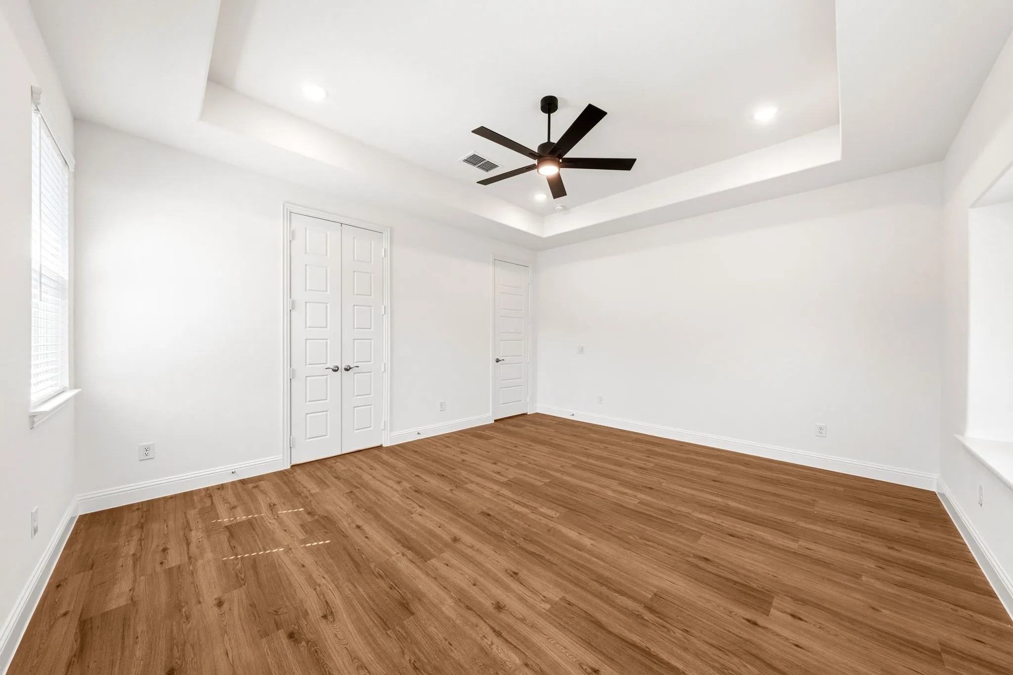 Single Family Residence For Sale in Tarrant County , 819 Beverly Drive, Grapevine, Texas 76051, 4 Bedroom, 3 Bathroom, 2 Garage spaces, 2,703 Sqft, built in 2026, mls#21272276, Real Estate Agent in Grapevine, Homes For Sale in Tarrant county, Homes For Sale in Grapevine, Realtor in Grapevine Texas, Real Estate Brokerage Independent Realty Texas, Luminita Cordes Realtor
