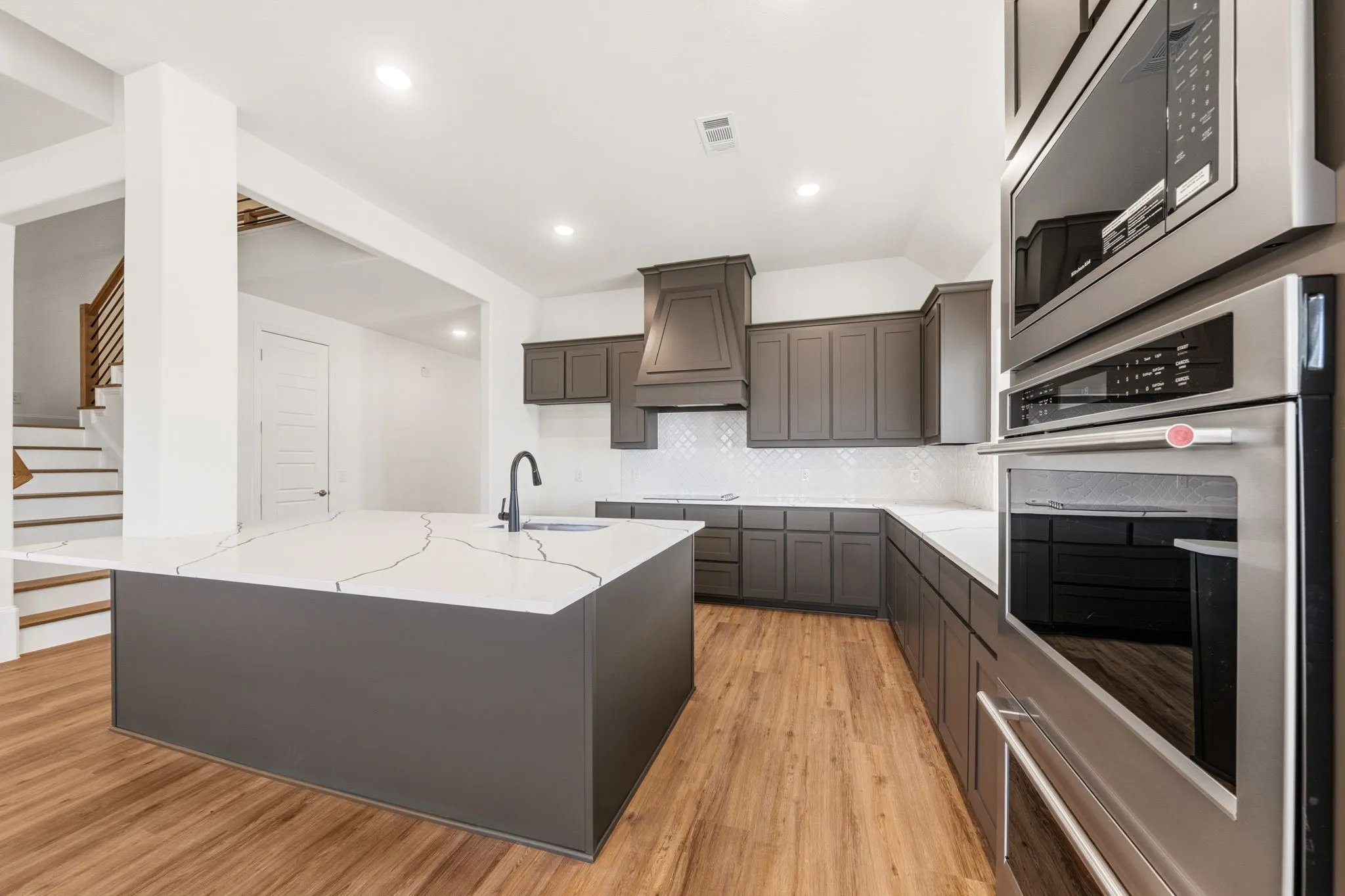 Single Family Residence For Sale in Tarrant County , 819 Beverly Drive, Grapevine, Texas 76051, 4 Bedroom, 3 Bathroom, 2 Garage spaces, 2,703 Sqft, built in 2026, mls#21272276, Real Estate Agent in Grapevine, Homes For Sale in Tarrant county, Homes For Sale in Grapevine, Realtor in Grapevine Texas, Real Estate Brokerage Independent Realty Texas, Luminita Cordes Realtor
