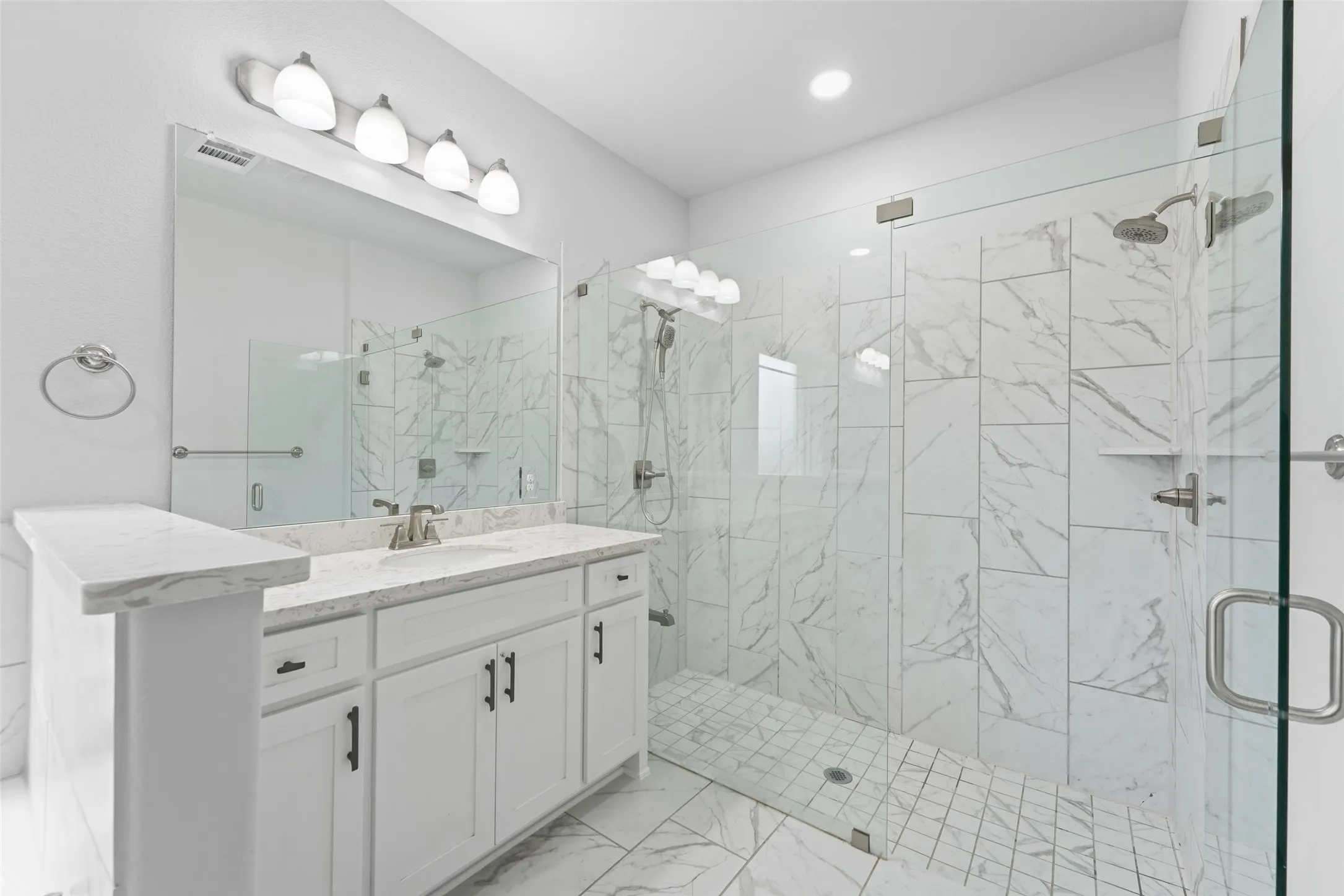 Single Family Residence For Rent in Collin County , 3217 Austin Bayou Trail, Celina, Texas 75078, 5 Bedroom, 4 Bathroom, 2 Garage spaces, 4,331 Sqft, built in 2022, Price $4,990, mls#21002638, Real Estate Agent in Celina, Homes For Rent in Collin county, Homes For Rent in Celina, Realtor in Celina Texas, Real Estate Brokerage Independent Realty Texas, Luminita Cordes Realtor
