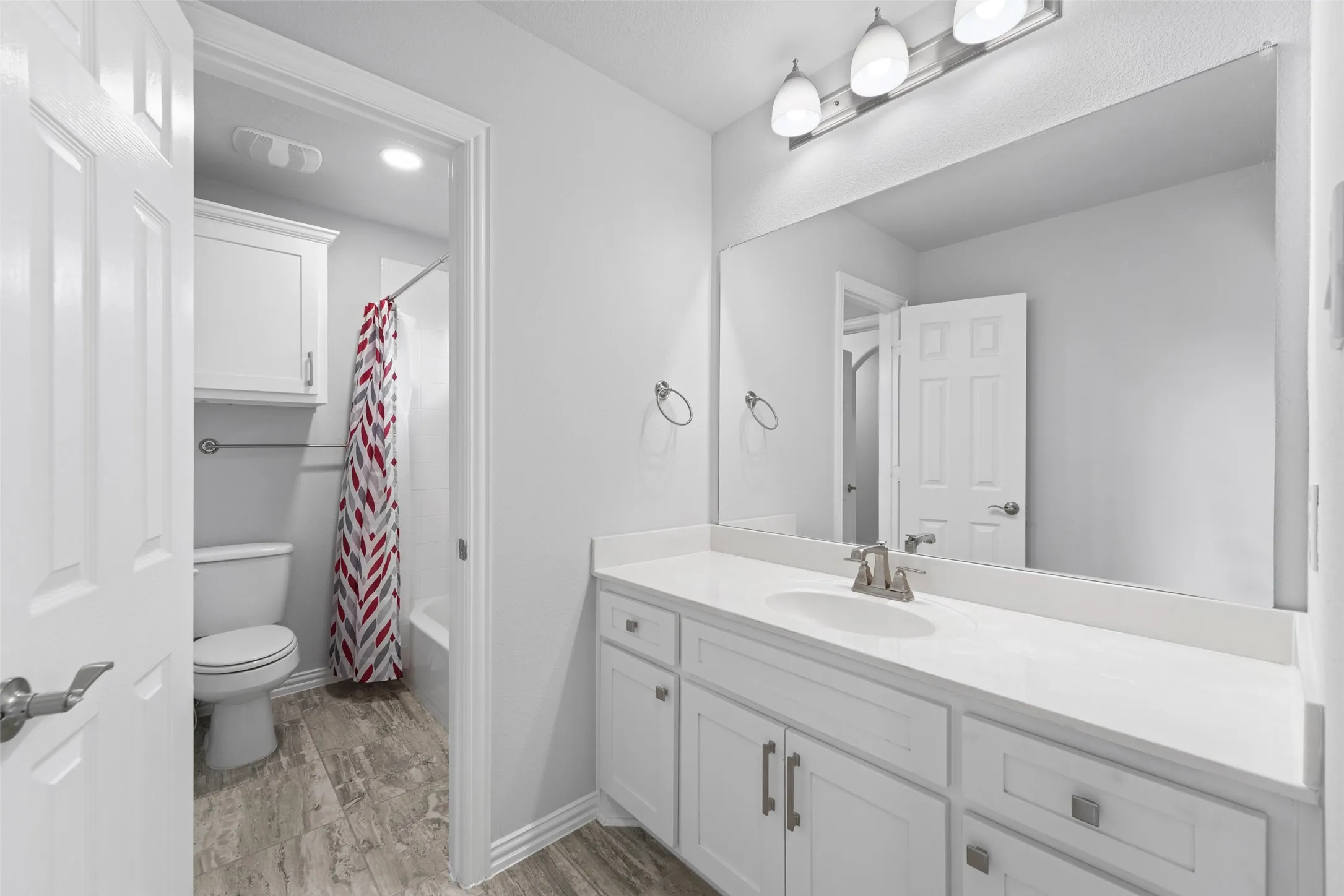 Single Family Residence For Rent in Collin County , 3217 Austin Bayou Trail, Celina, Texas 75078, 5 Bedroom, 4 Bathroom, 2 Garage spaces, 4,331 Sqft, built in 2022, Price $4,990, mls#21002638, Real Estate Agent in Celina, Homes For Rent in Collin county, Homes For Rent in Celina, Realtor in Celina Texas, Real Estate Brokerage Independent Realty Texas, Luminita Cordes Realtor