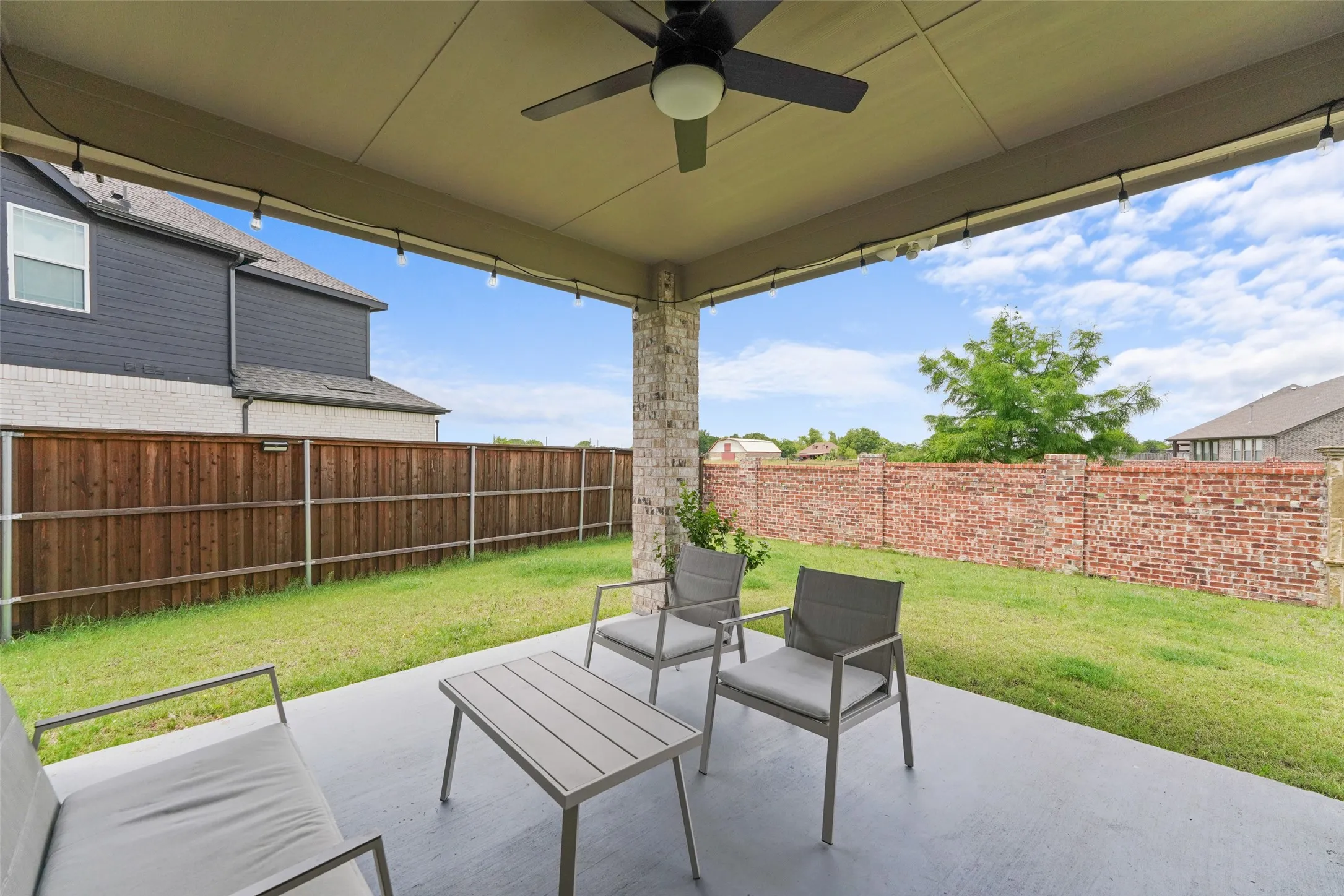 Single Family Residence For Rent in Collin County , 3217 Austin Bayou Trail, Celina, Texas 75078, 5 Bedroom, 4 Bathroom, 2 Garage spaces, 4,331 Sqft, built in 2022, Price $4,990, mls#21002638, Real Estate Agent in Celina, Homes For Rent in Collin county, Homes For Rent in Celina, Realtor in Celina Texas, Real Estate Brokerage Independent Realty Texas, Luminita Cordes Realtor