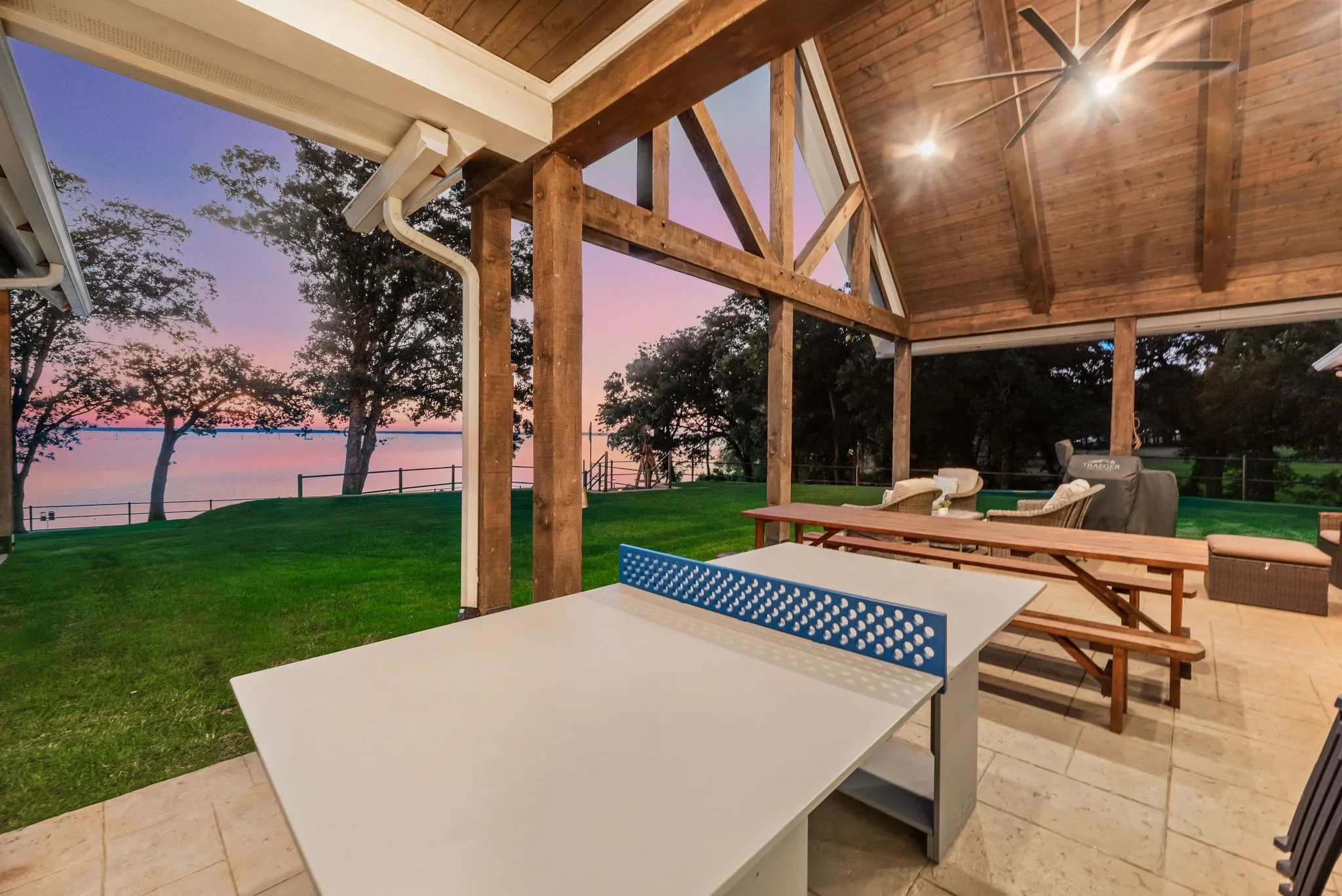Single Family Residence For Sale in Navarro County , 1144 Paradise Cove, Streetman, Texas 75859, 6 Bedroom, 7 Bathroom, 3 Garage spaces, 4,041 Sqft, built in 2021, mls#21271785, Real Estate Agent in Streetman, Homes For Sale in Navarro county, Homes For Sale in Streetman, Realtor in Streetman Texas, Real Estate Brokerage Independent Realty Texas, Luminita Cordes Realtor