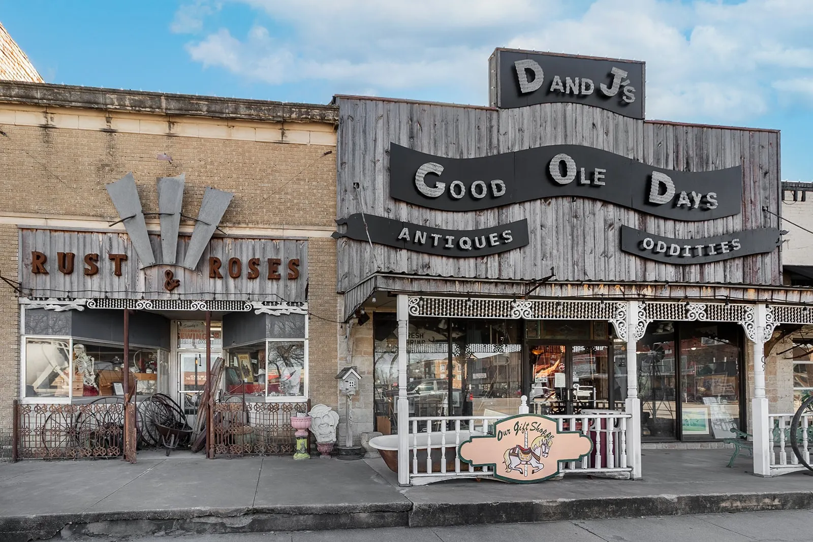 Business For Sale in Mc Culloch County , 107, 109, 115 W Commerce Street, Brady, Texas 76825, 0, 0, Garage spaces, 7,080 Sqft, built in 1920, mls#21242995, Real Estate Agent in Brady, Homes For Sale in Mc Culloch county, Homes For Sale in Brady, Realtor in Brady Texas, Real Estate Brokerage Independent Realty Texas, Luminita Cordes Realtor