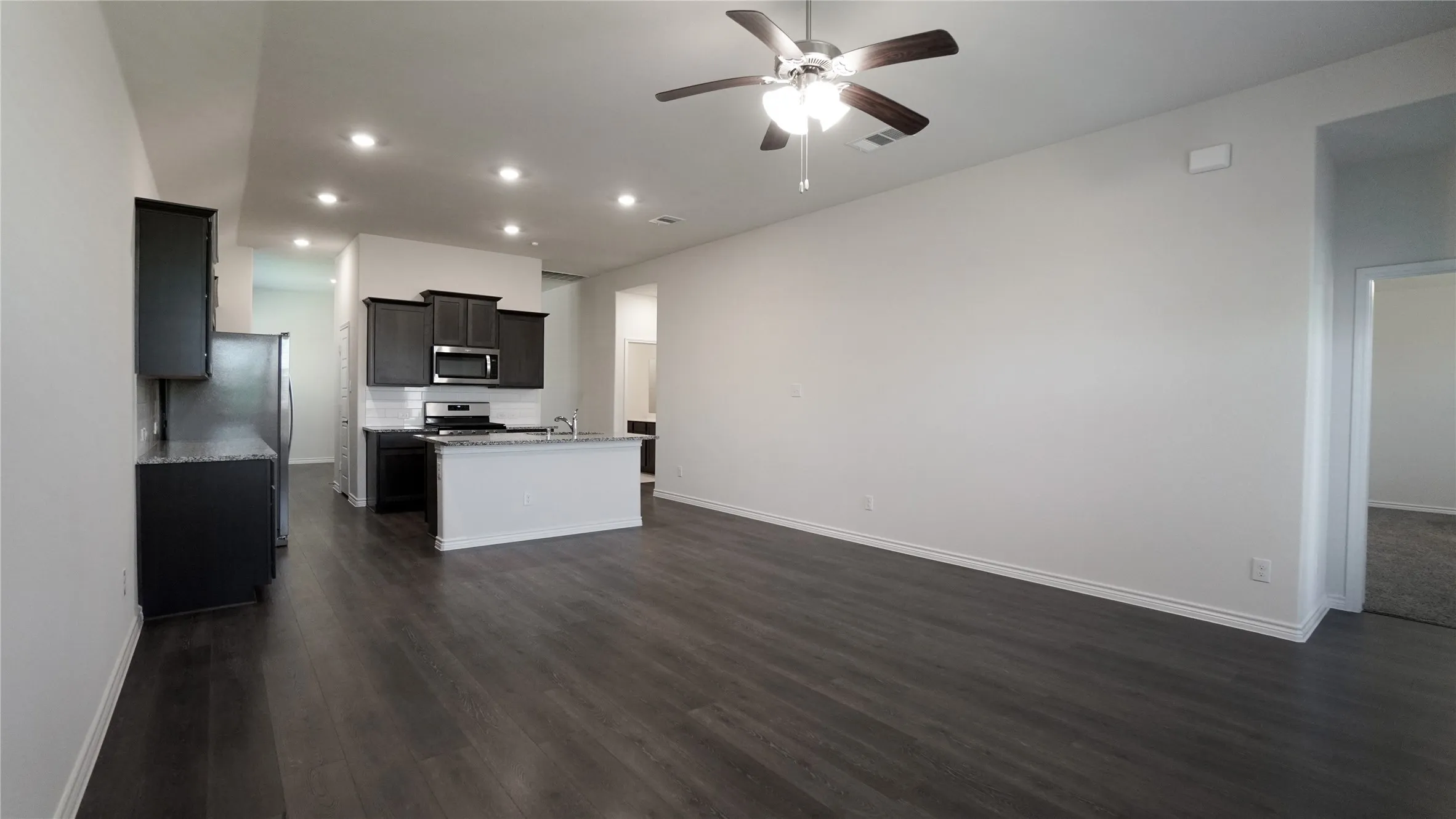 Single Family Residence For Sale in Rockwall County , 710 John Adams Court, Fate, Texas 75189, 4 Bedroom, 2 Bathroom, 2 Garage spaces, 2,153 Sqft, built in 2022, mls#21269092, Real Estate Agent in Fate, Homes For Sale in Rockwall county, Homes For Sale in Fate, Realtor in Fate Texas, Real Estate Brokerage Independent Realty Texas, Luminita Cordes Realtor