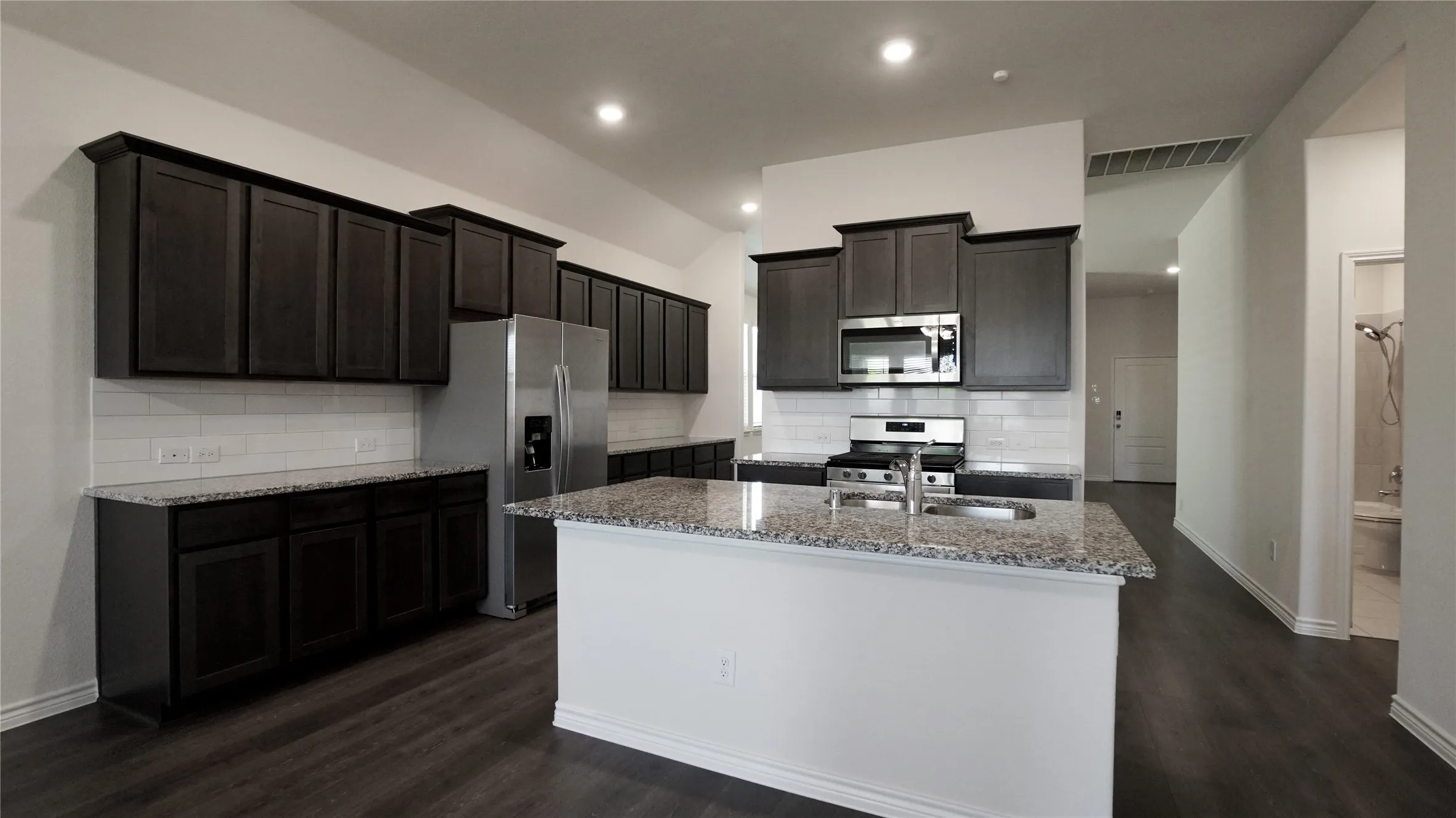 Single Family Residence For Sale in Rockwall County , 710 John Adams Court, Fate, Texas 75189, 4 Bedroom, 2 Bathroom, 2 Garage spaces, 2,153 Sqft, built in 2022, mls#21269092, Real Estate Agent in Fate, Homes For Sale in Rockwall county, Homes For Sale in Fate, Realtor in Fate Texas, Real Estate Brokerage Independent Realty Texas, Luminita Cordes Realtor