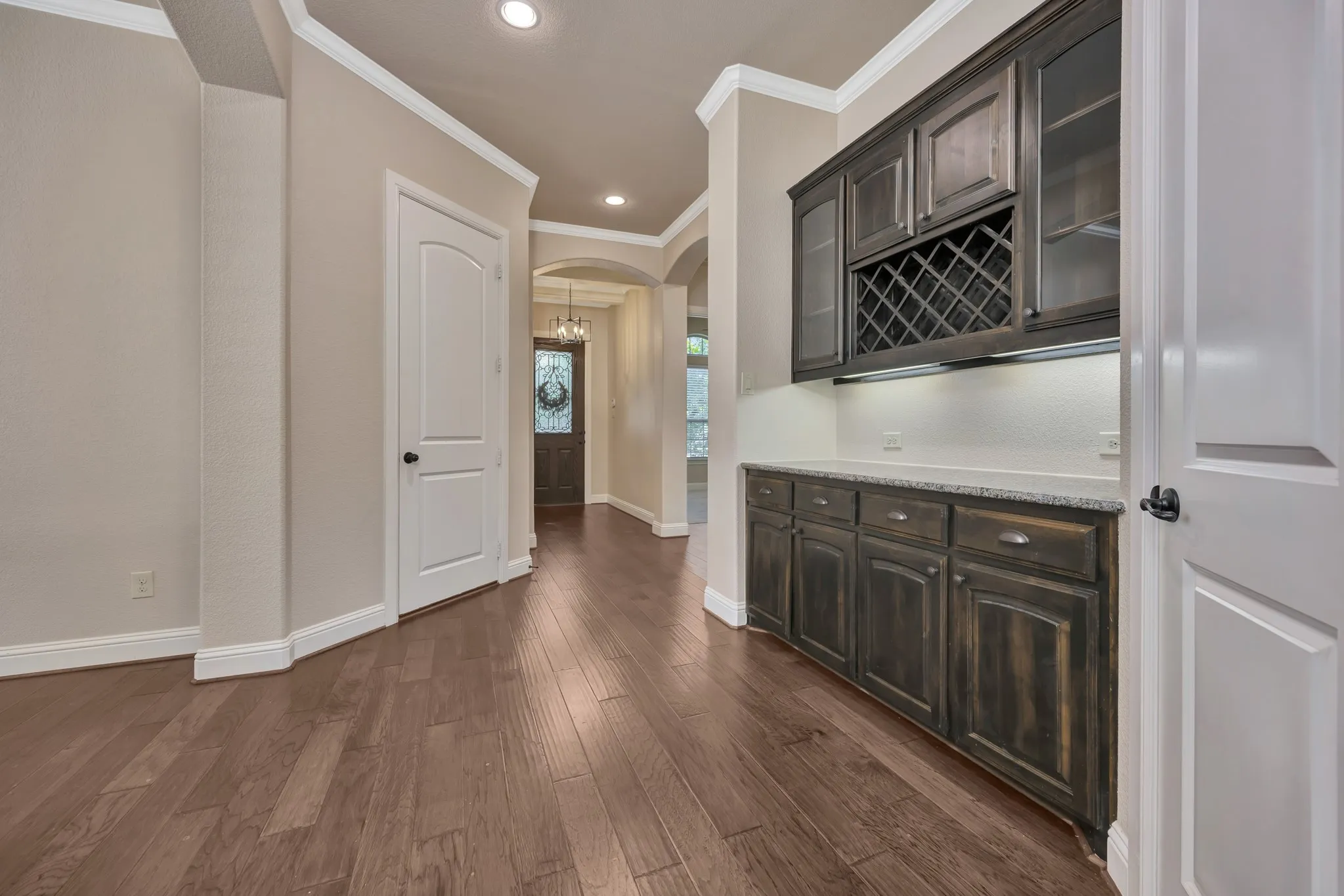 Single Family Residence For Sale in Denton County , 448 Chestnut Lane, Roanoke, Texas 76262, 3 Bedroom, 2 Bathroom, 2 Garage spaces, 2,083 Sqft, built in 2014, mls#21268331, Real Estate Agent in Roanoke, Homes For Sale in Denton county, Homes For Sale in Roanoke, Realtor in Roanoke Texas, Real Estate Brokerage Independent Realty Texas, Luminita Cordes Realtor