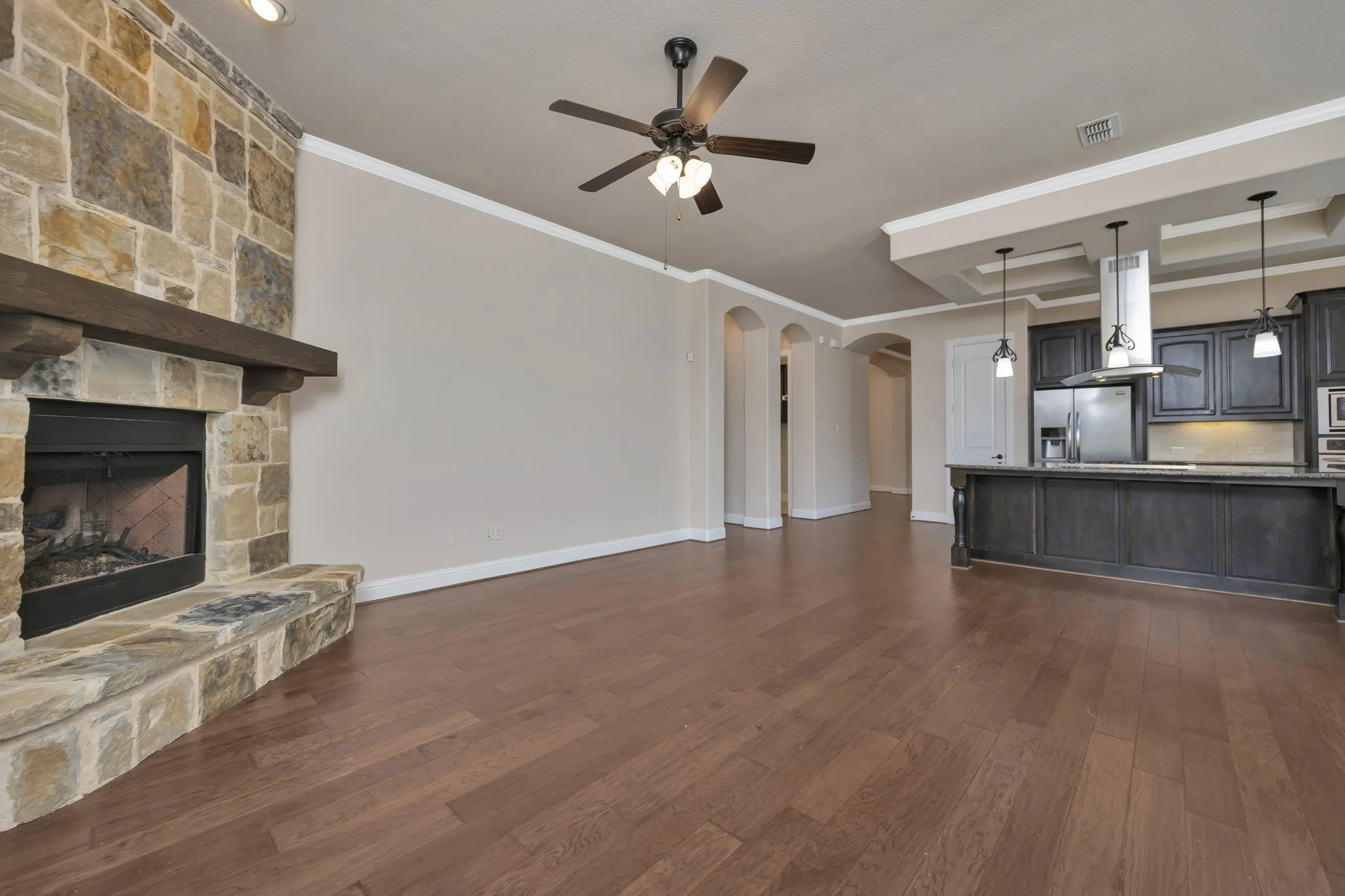 Single Family Residence For Sale in Denton County , 448 Chestnut Lane, Roanoke, Texas 76262, 3 Bedroom, 2 Bathroom, 2 Garage spaces, 2,083 Sqft, built in 2014, mls#21268331, Real Estate Agent in Roanoke, Homes For Sale in Denton county, Homes For Sale in Roanoke, Realtor in Roanoke Texas, Real Estate Brokerage Independent Realty Texas, Luminita Cordes Realtor