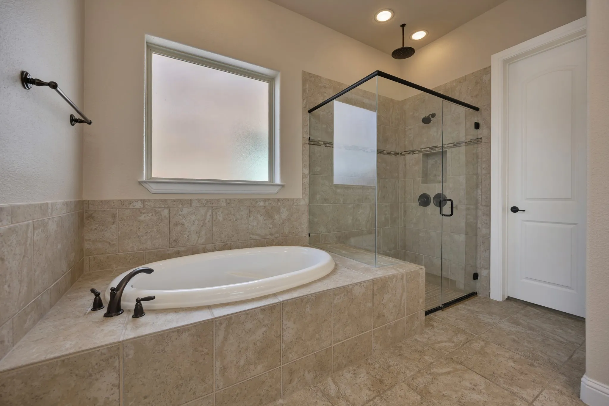 Single Family Residence For Sale in Denton County , 448 Chestnut Lane, Roanoke, Texas 76262, 3 Bedroom, 2 Bathroom, 2 Garage spaces, 2,083 Sqft, built in 2014, mls#21268331, Real Estate Agent in Roanoke, Homes For Sale in Denton county, Homes For Sale in Roanoke, Realtor in Roanoke Texas, Real Estate Brokerage Independent Realty Texas, Luminita Cordes Realtor