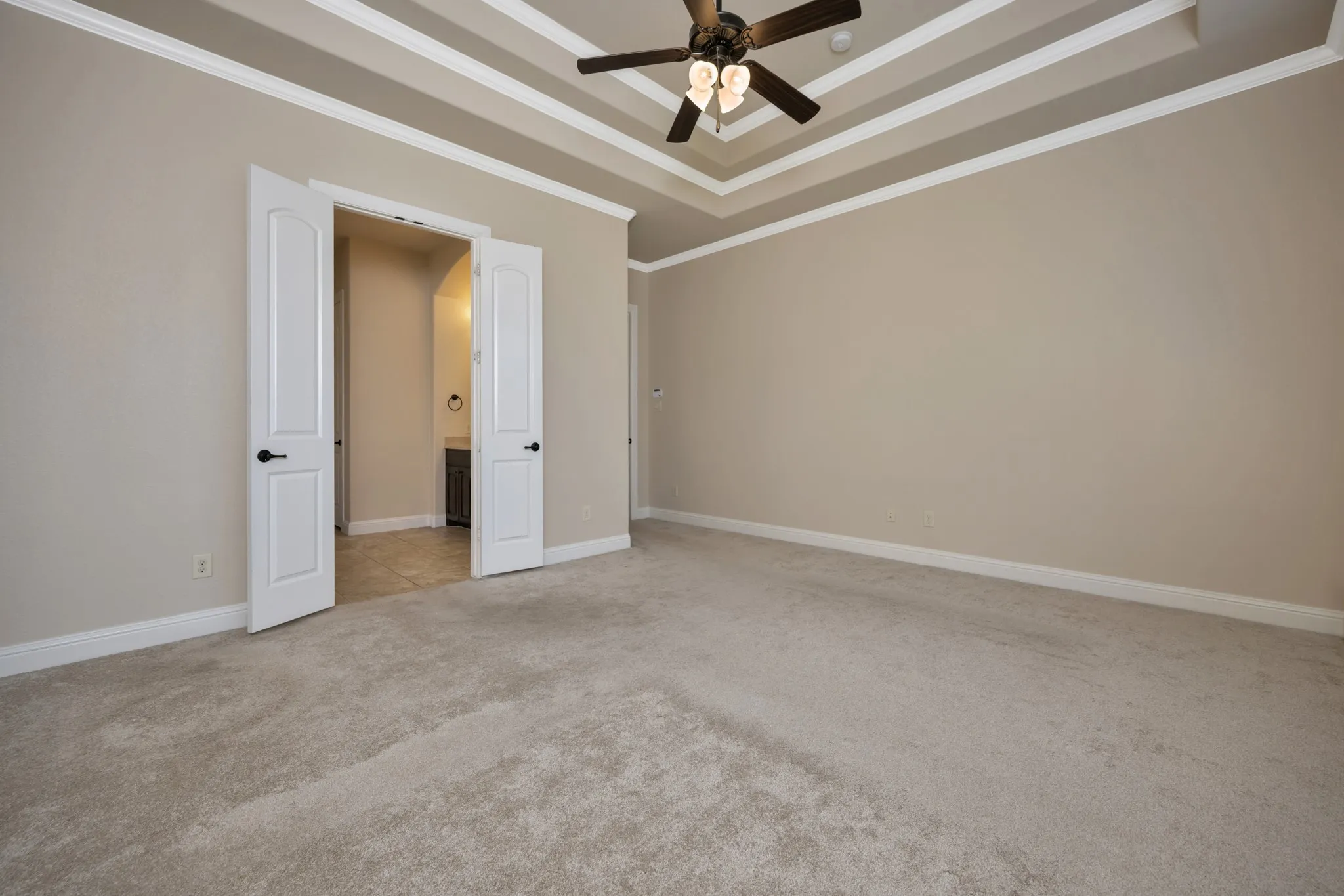 Single Family Residence For Sale in Denton County , 448 Chestnut Lane, Roanoke, Texas 76262, 3 Bedroom, 2 Bathroom, 2 Garage spaces, 2,083 Sqft, built in 2014, mls#21268331, Real Estate Agent in Roanoke, Homes For Sale in Denton county, Homes For Sale in Roanoke, Realtor in Roanoke Texas, Real Estate Brokerage Independent Realty Texas, Luminita Cordes Realtor
