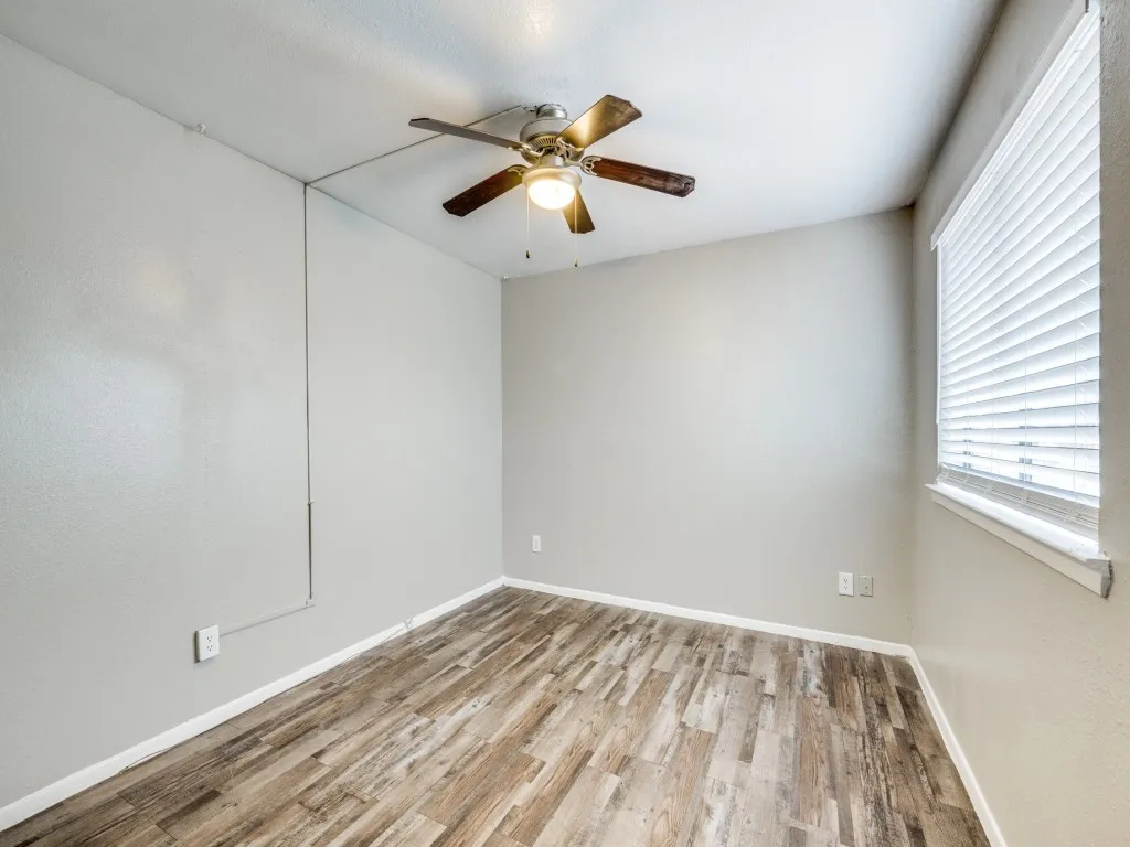 Condominium For Sale in Tarrant County , 1122 Millview Drive 1703, Arlington, Texas 76012, 3 Bedroom, 2 Bathroom, Garage spaces, 1,200 Sqft, built in 1984, mls#21272333, Real Estate Agent in Arlington, Homes For Sale in Tarrant county, Homes For Sale in Arlington, Realtor in Arlington Texas, Real Estate Brokerage Independent Realty Texas, Luminita Cordes Realtor