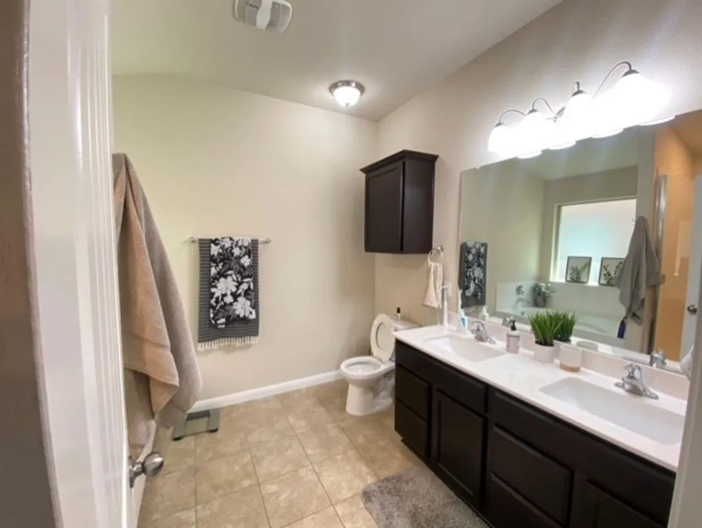 Single Family Residence For Sale in Bell County , 3324 Aubree Katherine Drive, Killeen, Texas 76542, 3 Bedrooms, 2 Bathrooms, 2 Garage spaces, 1,616 Sqft, built in 2019, Price $245,000, mls#21272322, Real Estate Agent in Killeen, Homes For Sale in Bell county, Homes For Sale in Killeen, Realtor in Killeen Texas, Real Estate Brokerage Independent Realty Texas, Luminita Cordes Realtor