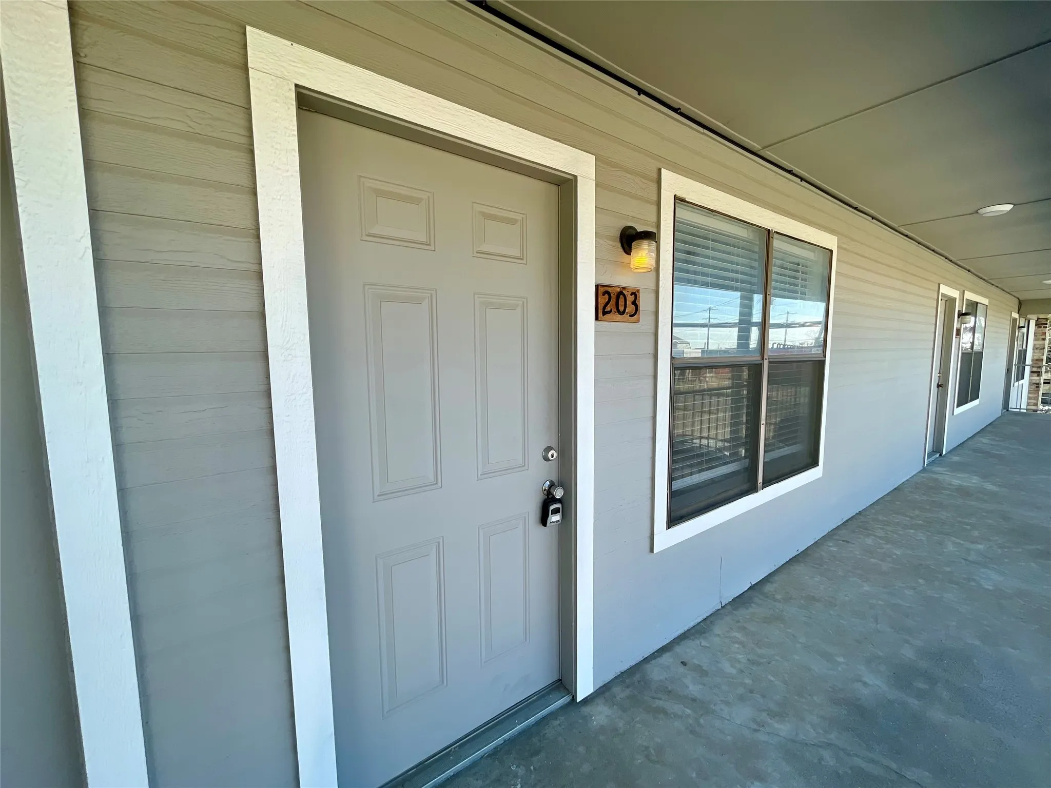Apartment For Rent in Denton County , 2526 W Prairie Street 203, Denton, Texas 76201, 1 Bedroom, 1 Bathroom, Garage spaces, 420 Sqft, built in 1985, mls#21272341, Real Estate Agent in Denton, Homes For Rent in Denton county, Homes For Rent in Denton, Realtor in Denton Texas, Real Estate Brokerage Independent Realty Texas, Luminita Cordes Realtor