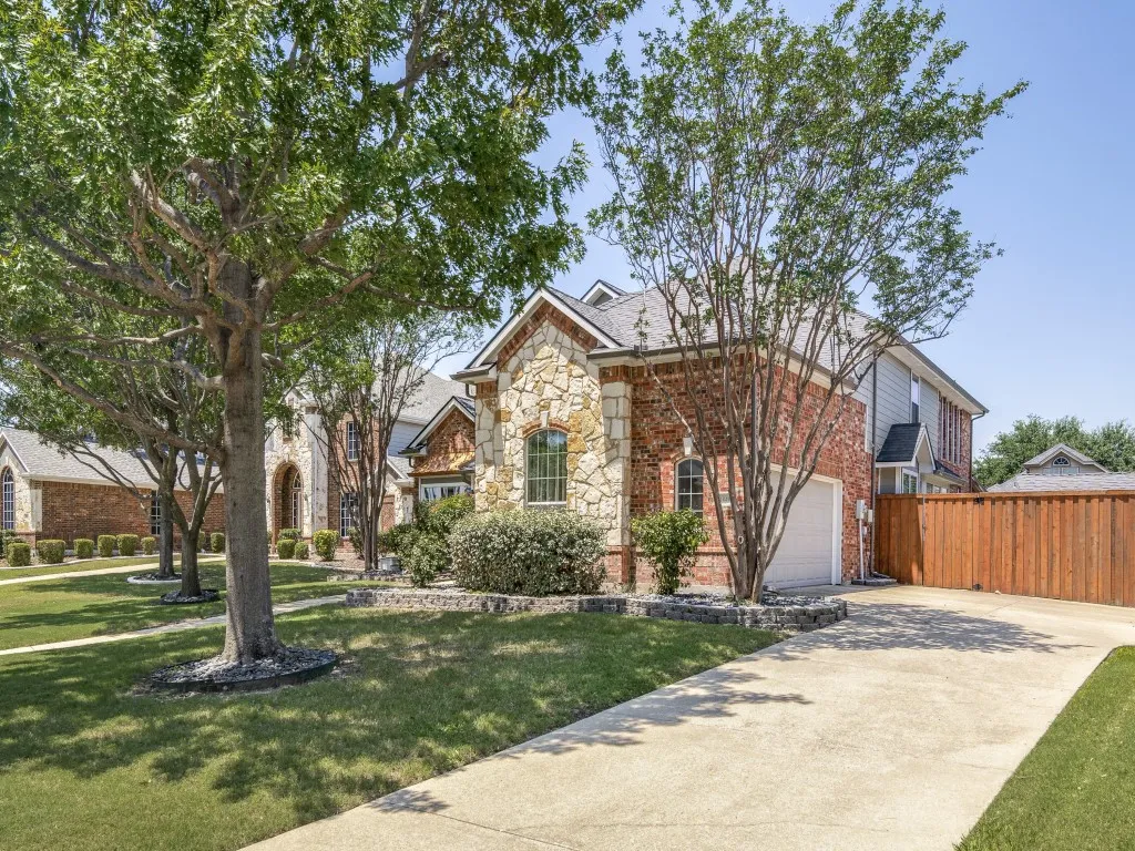 Single Family Residence For Sale in Dallas County , 10405 Panks Court, Rowlett, Texas 75089, 5 Bedroom, 4 Bathroom, 2 Garage spaces, 3,948 Sqft, built in 2004, mls#21272019, Real Estate Agent in Rowlett, Homes For Sale in Dallas county, Homes For Sale in Rowlett, Realtor in Rowlett Texas, Real Estate Brokerage Independent Realty Texas, Luminita Cordes Realtor